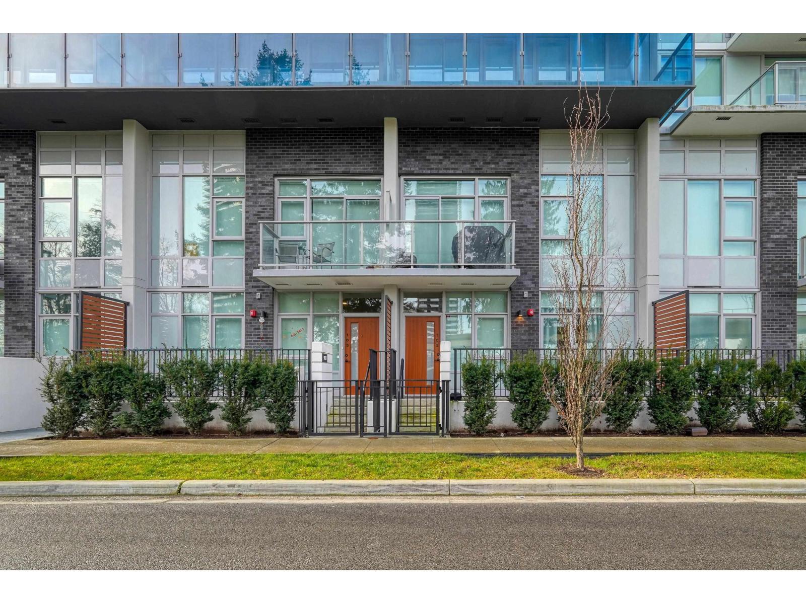 102 13428 105 AVENUE, Surrey, British Columbia