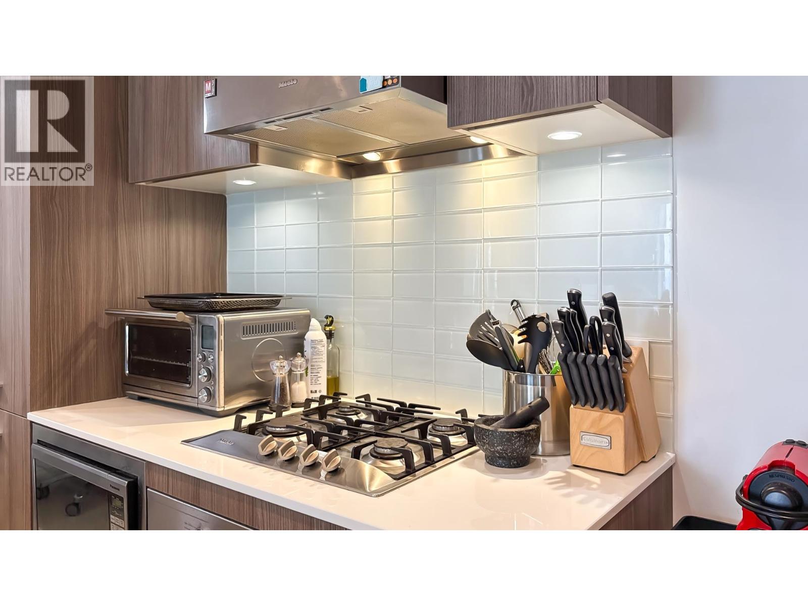 1112 2220 Kingsway, Vancouver, British Columbia  V5N 2T7 - Photo 10 - R3045459