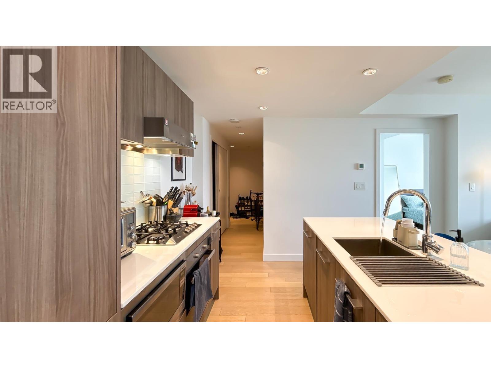 1112 2220 Kingsway, Vancouver, British Columbia  V5N 2T7 - Photo 11 - R3045459