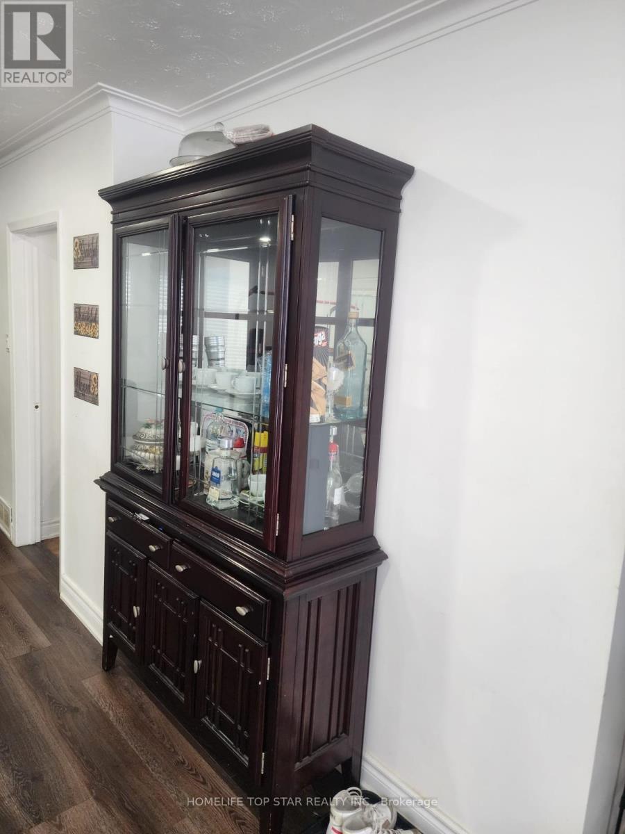 83 Amberjack Boulevard, Toronto, Ontario  M1H 2J6 - Photo 6 - E12732756