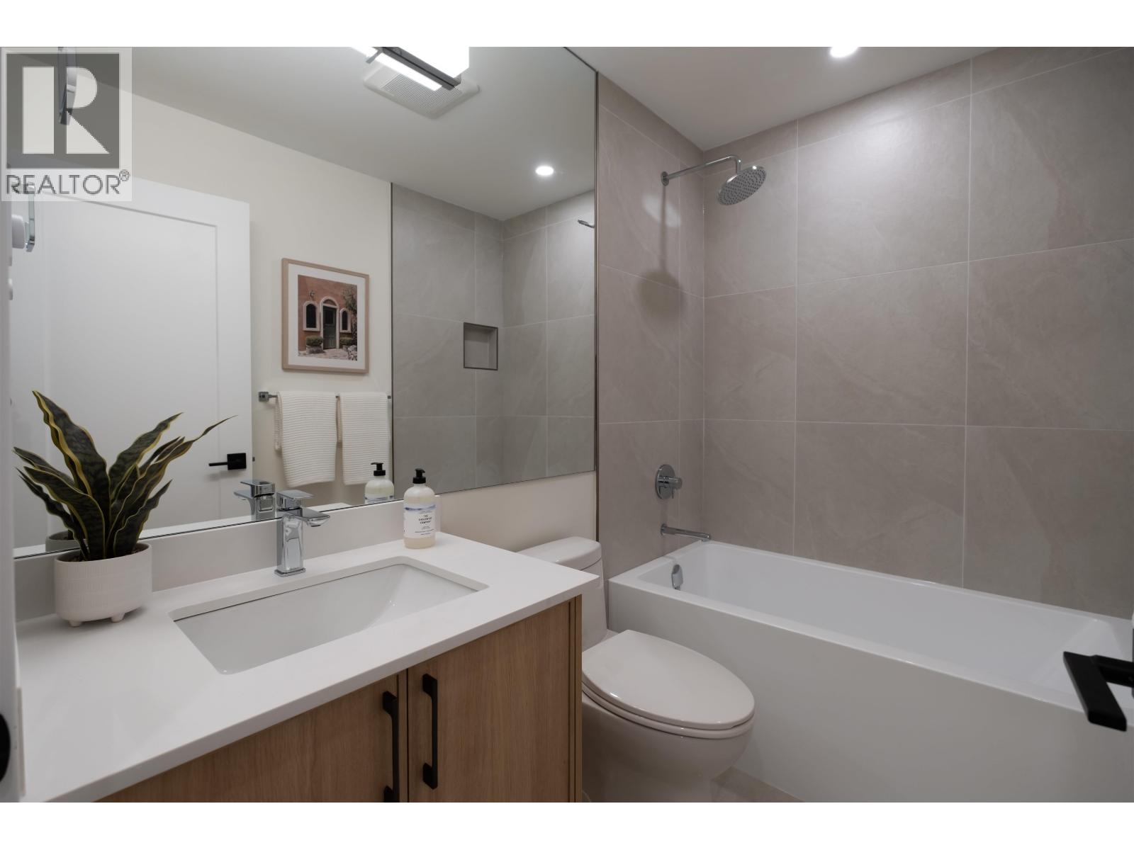 3350 Cobblestone Avenue, Vancouver, British Columbia  V5S 4S4 - Photo 24 - R3082801