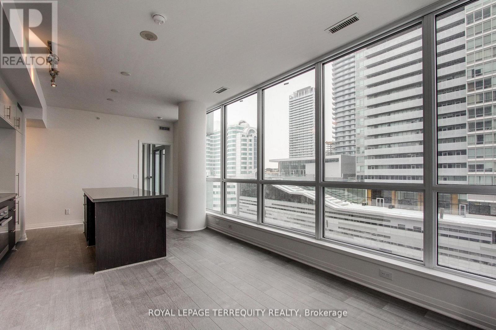 1202 - 8 Mercer Street, Toronto, Ontario  M5V 0C4 - Photo 3 - C12732700