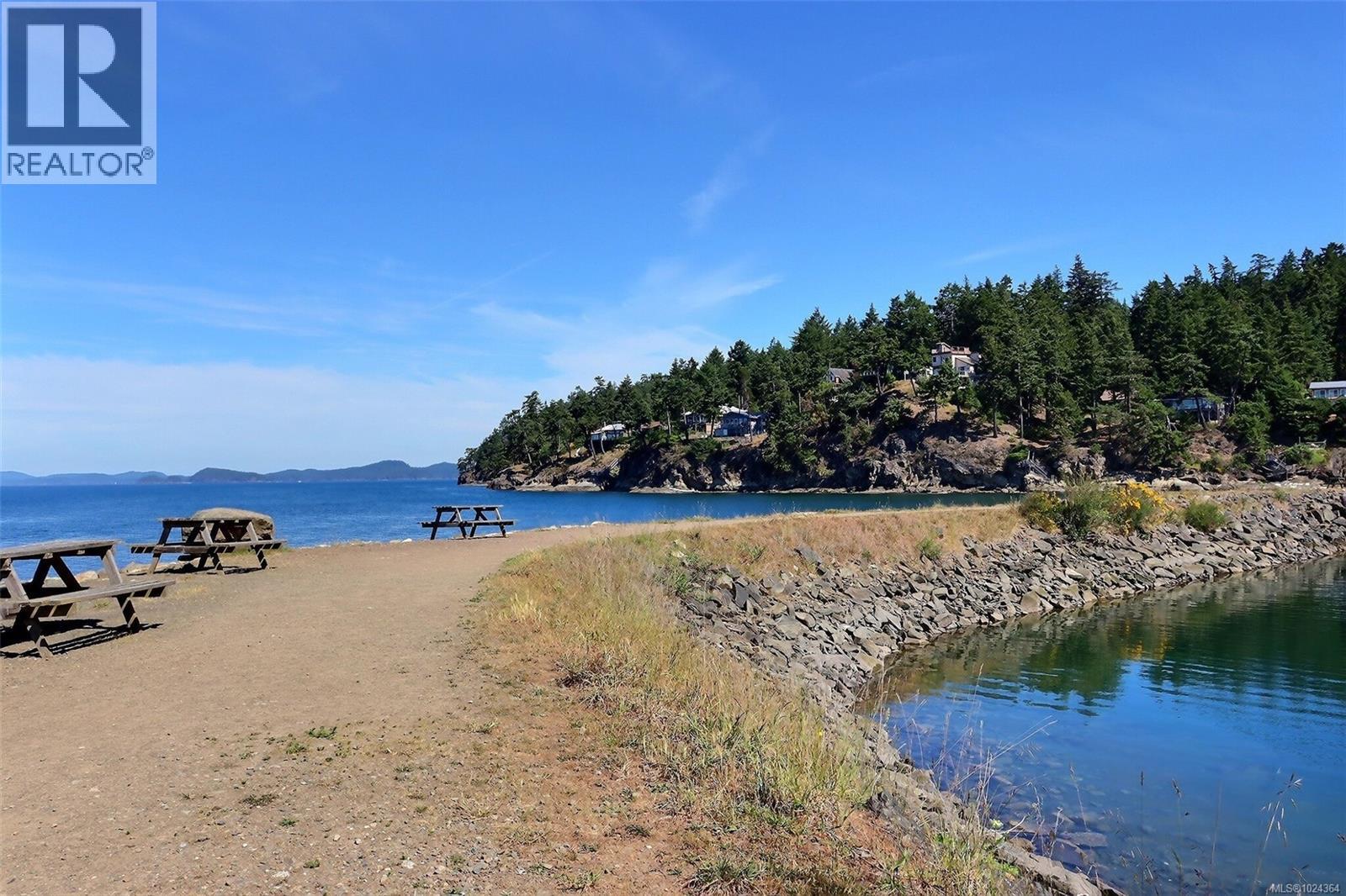 27100 Schooner Way, Pender Island, British Columbia  V0N 2M2 - Photo 11 - 1024364