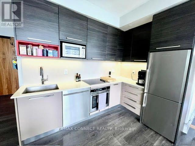 2410 - 36 Park Lawn Road, Toronto, Ontario  M8Y 3H8 - Photo 4 - W12732744