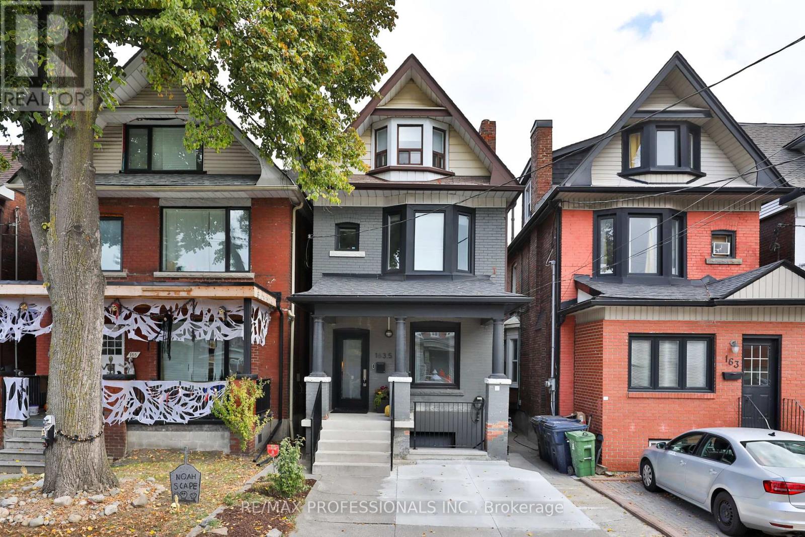 163 1/2 CAMPBELL AVENUE, Toronto, Ontario