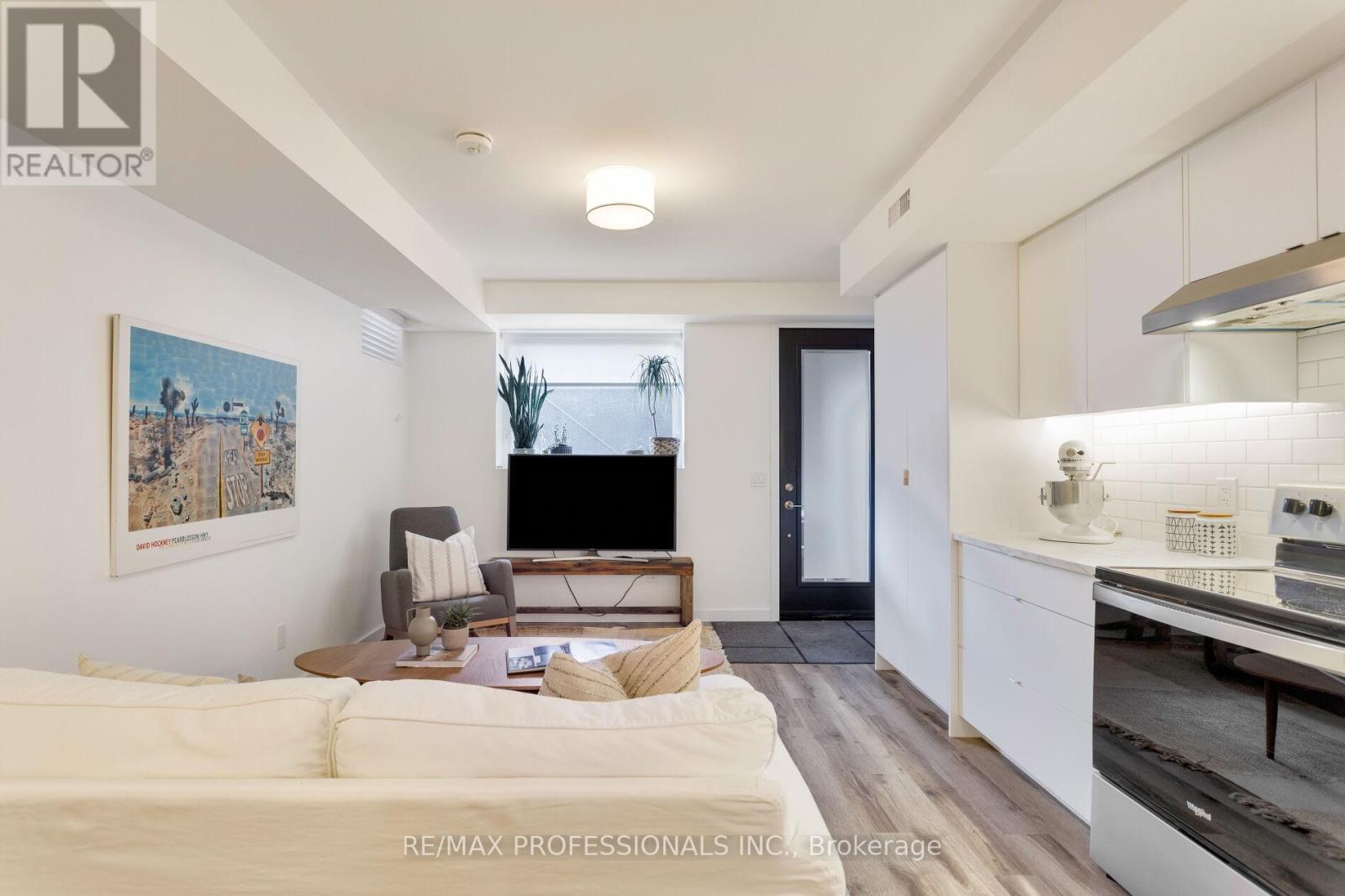 163 1/2 Campbell Avenue, Toronto, Ontario  M6P 3V3 - Photo 32 - W12732810