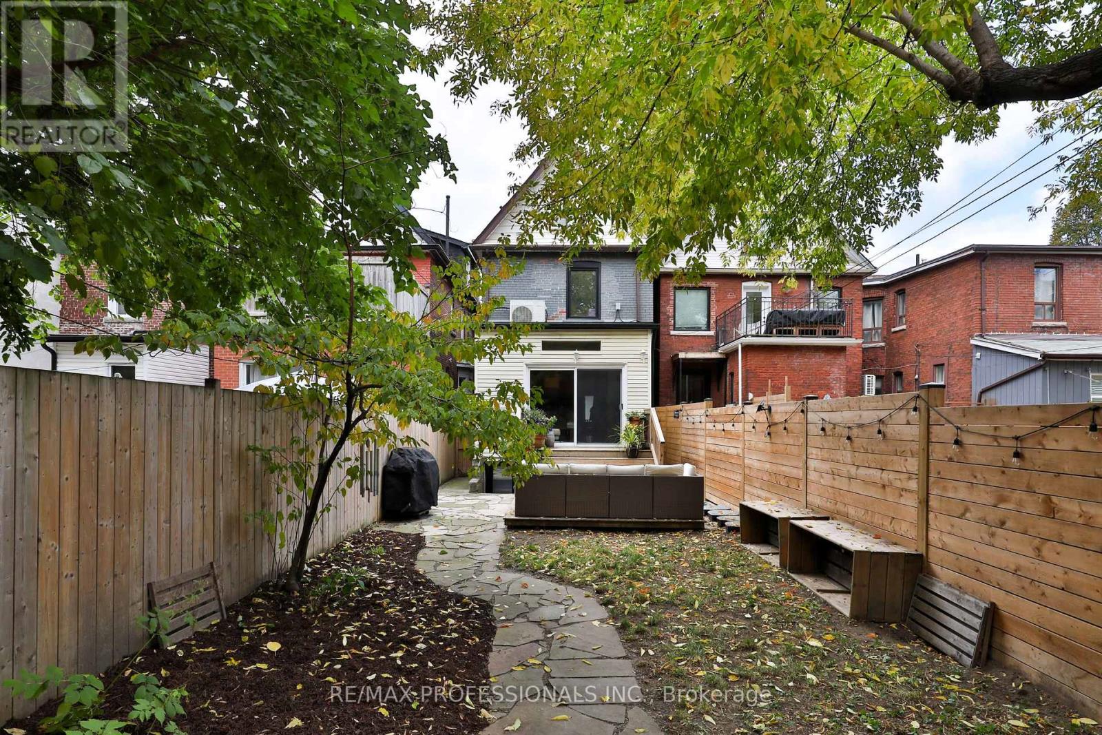 163 1/2 Campbell Avenue, Toronto, Ontario  M6P 3V3 - Photo 41 - W12732810