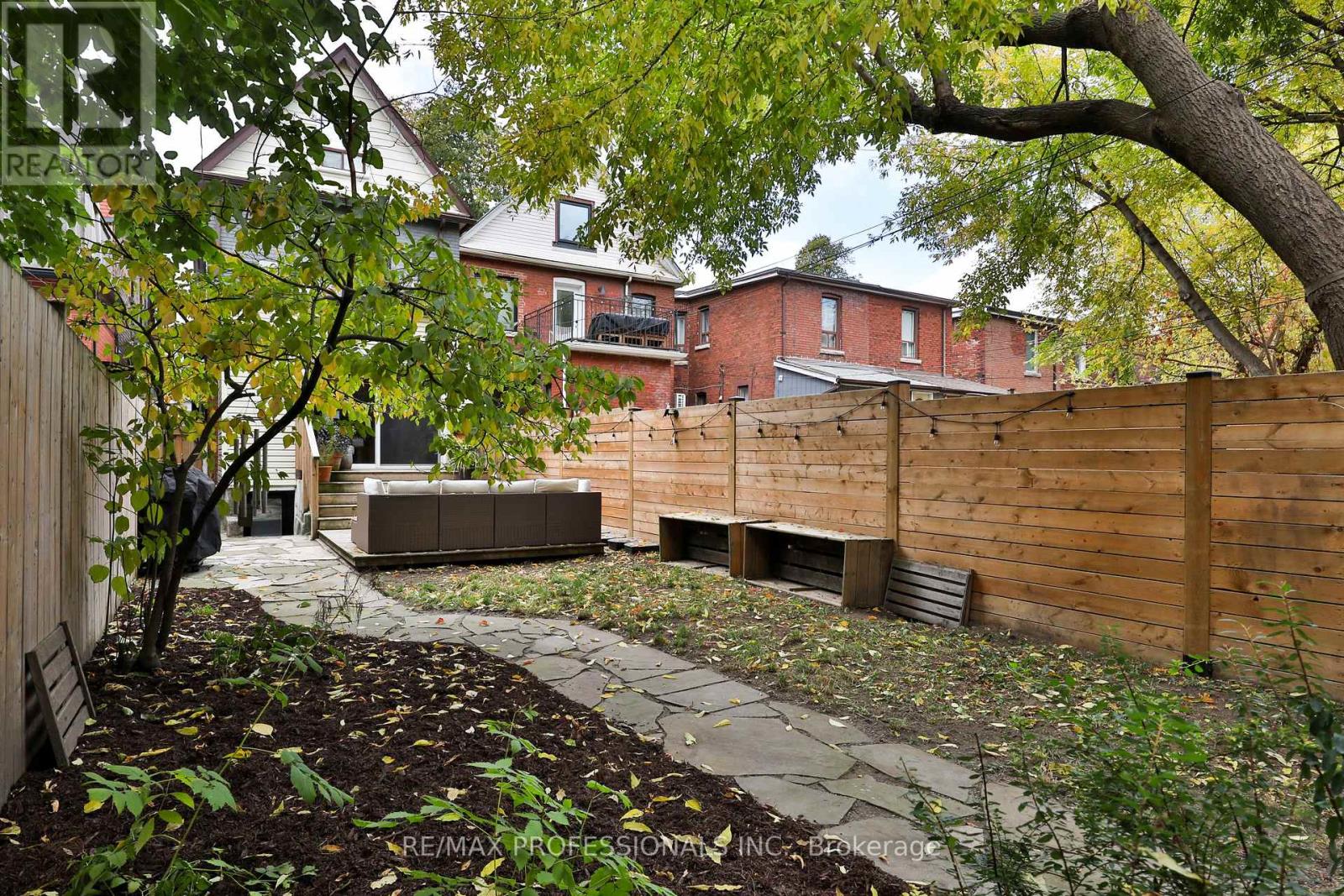 163 1/2 Campbell Avenue, Toronto, Ontario  M6P 3V3 - Photo 42 - W12732810