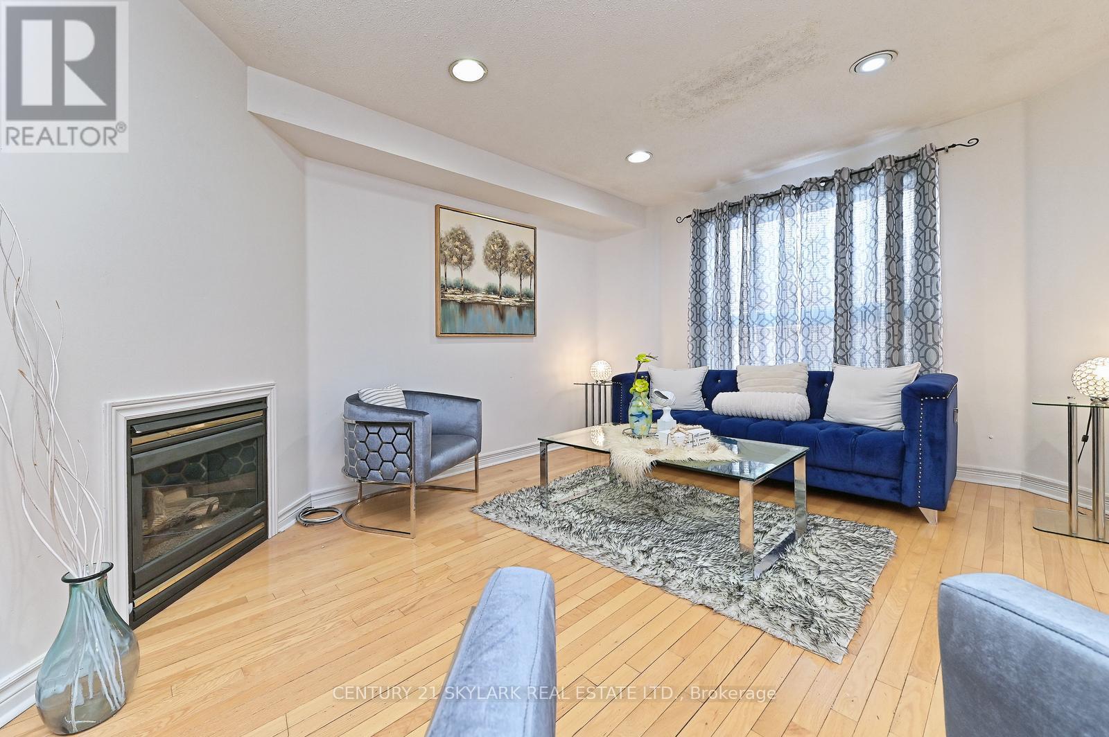 38 Marotta Avenue, Brampton, Ontario  L6X 4W9 - Photo 4 - W12732824