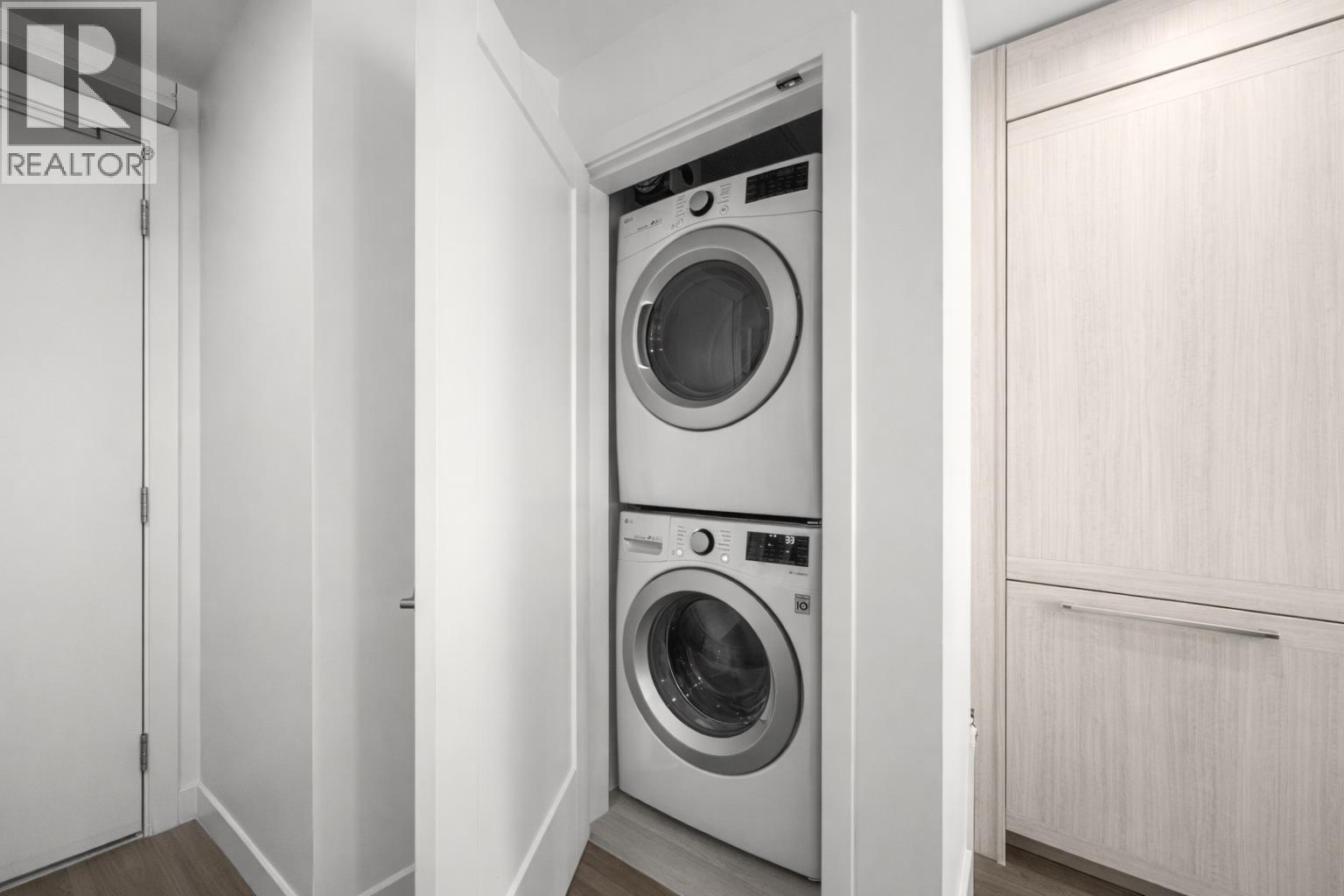 703 2351 Beta Avenue, Burnaby, British Columbia  V5C 0M2 - Photo 8 - R3083206