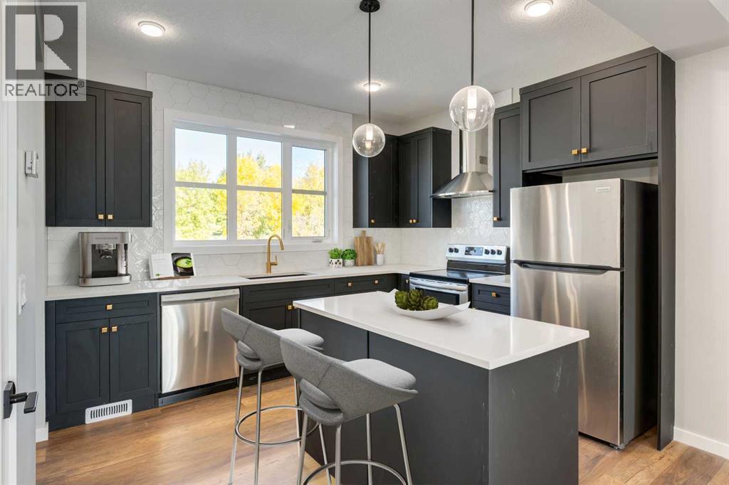 46 Osprey Hill Bay Sw, Calgary, Alberta  T3B 6S3 - Photo 2 - A2279027