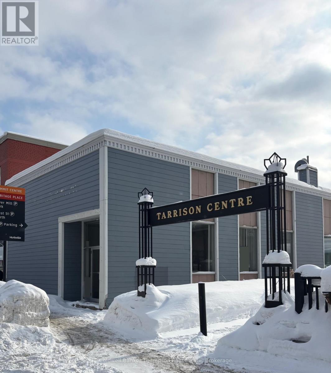 27 MAIN STREET E, Huntsville, Ontario