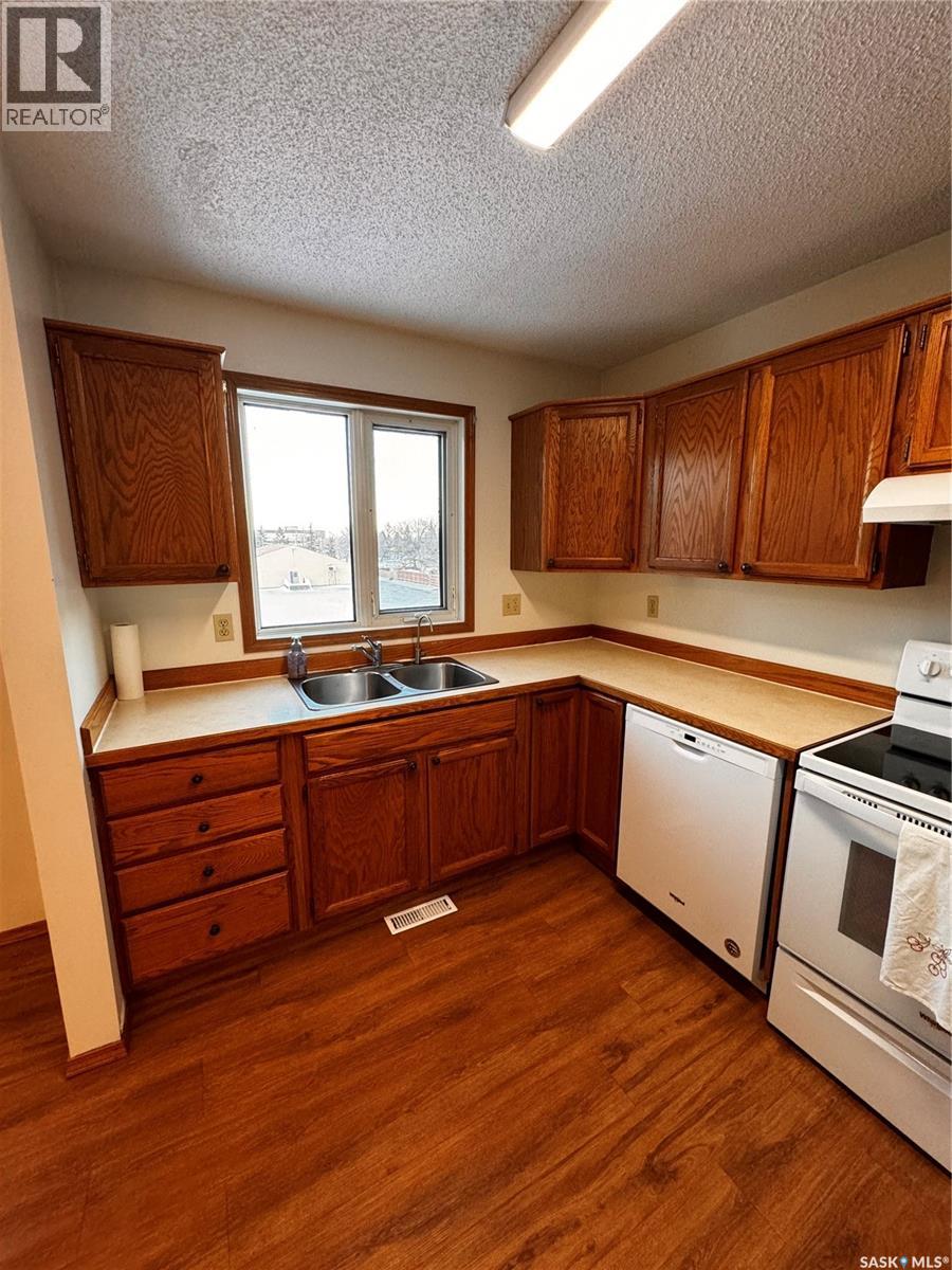 304 800 Hartney Avenue, Weyburn, Saskatchewan  S4H 0L8 - Photo 12 - SK027471
