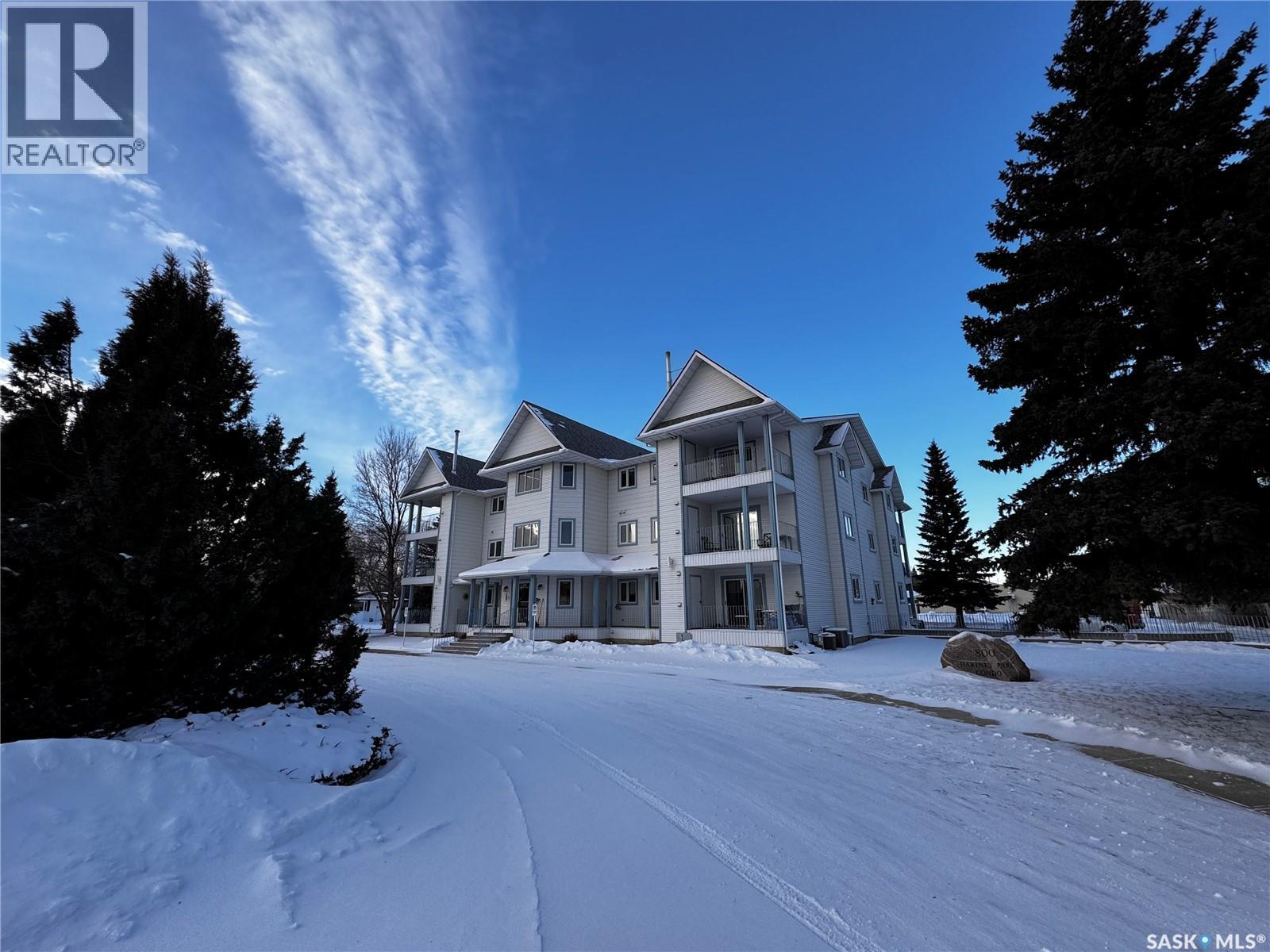 304 800 Hartney Avenue, Weyburn, Saskatchewan  S4H 0L8 - Photo 2 - SK027471