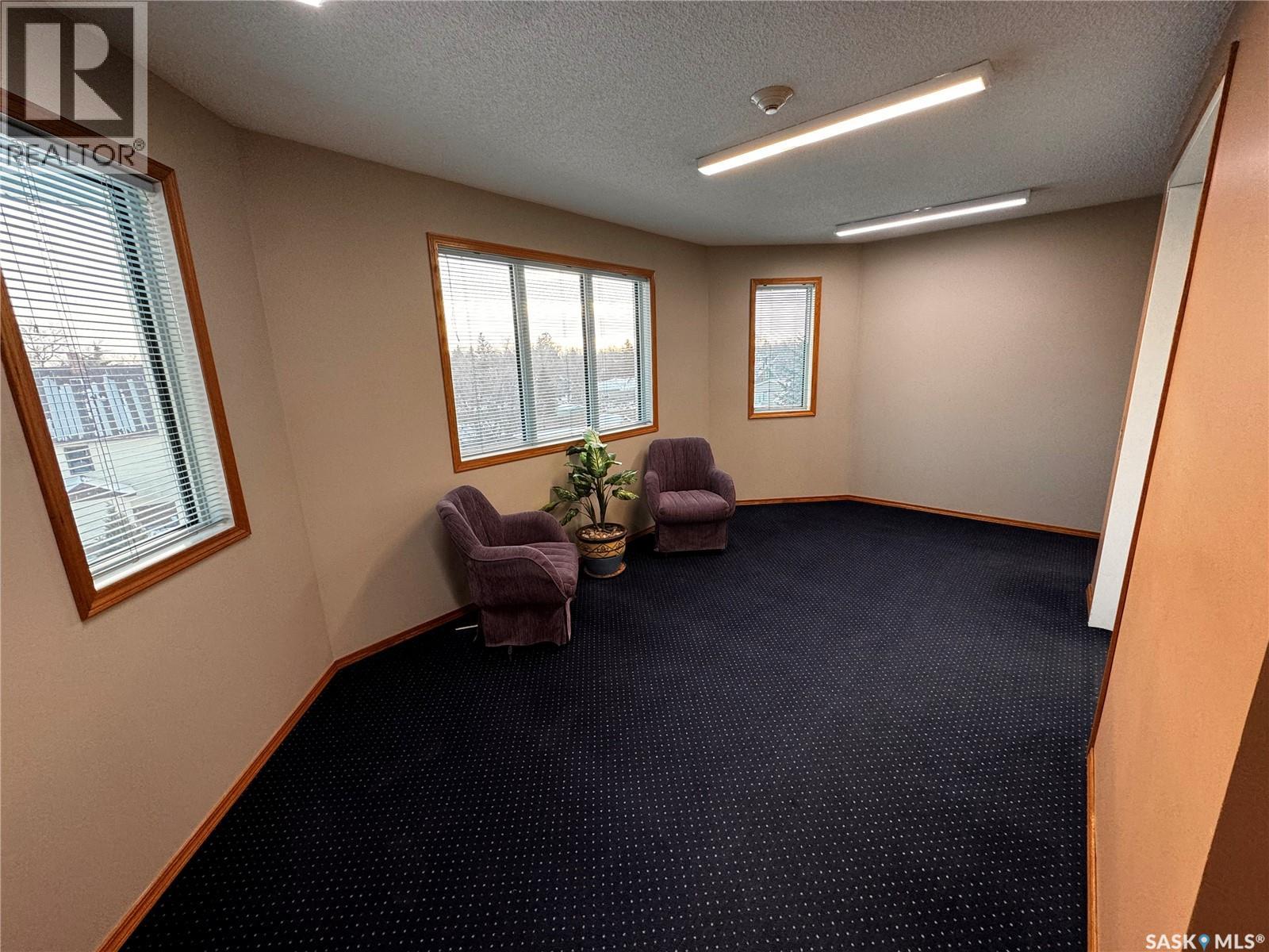 304 800 Hartney Avenue, Weyburn, Saskatchewan  S4H 0L8 - Photo 4 - SK027471