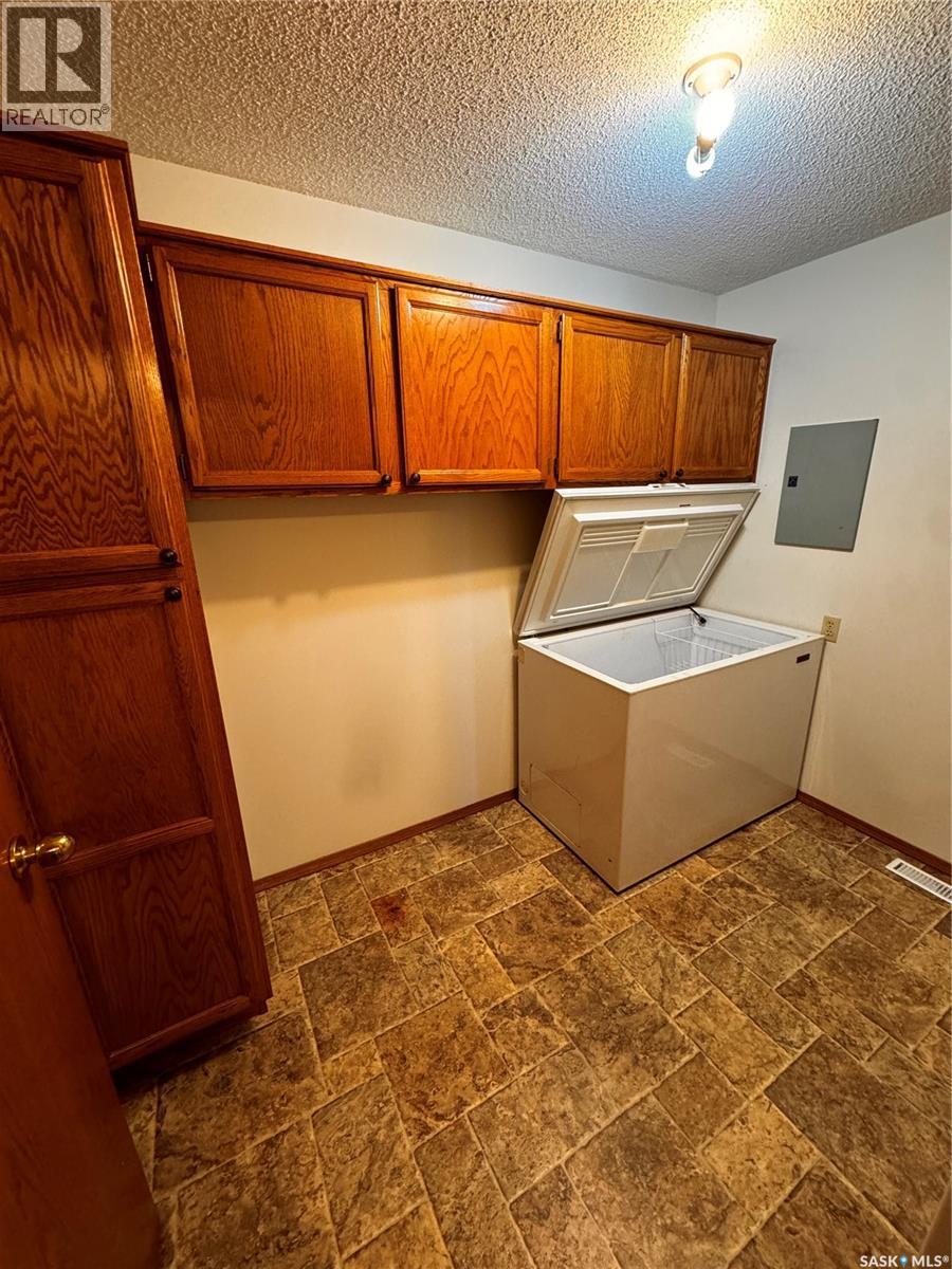 304 800 Hartney Avenue, Weyburn, Saskatchewan  S4H 0L8 - Photo 7 - SK027471