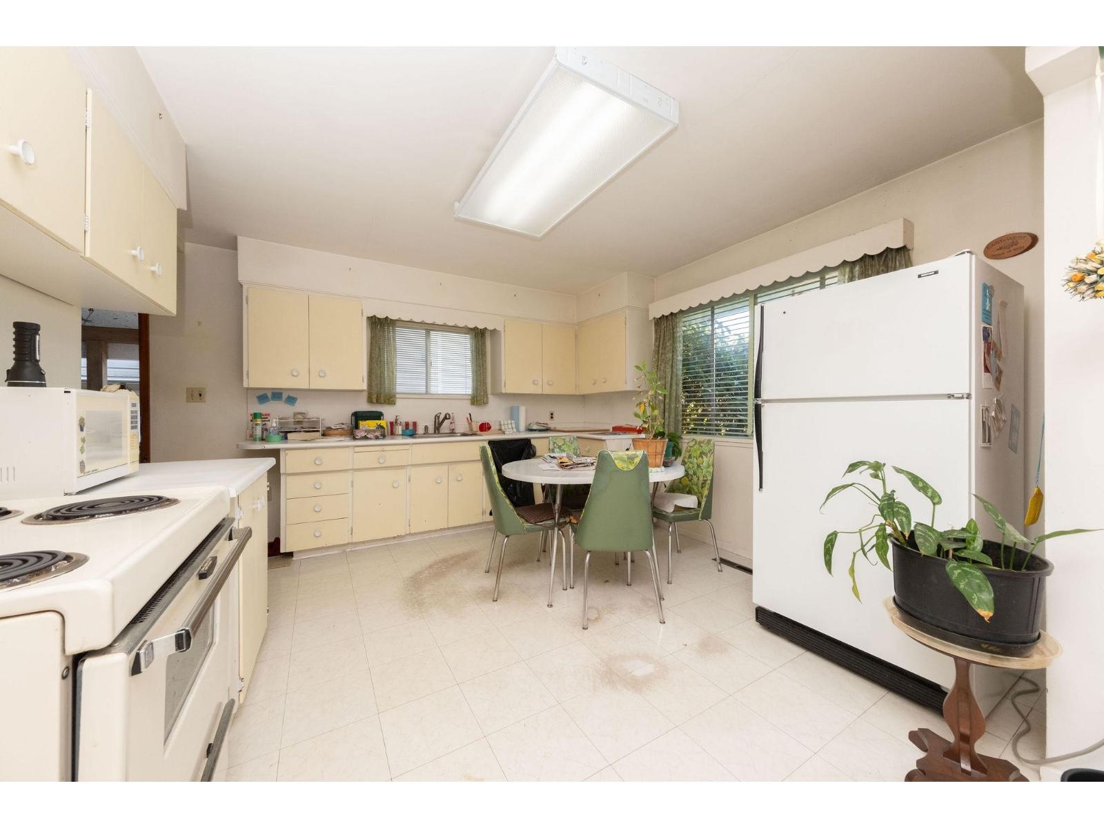 13817 Berg Road, Surrey, British Columbia  V3R 5L2 - Photo 8 - R3083644