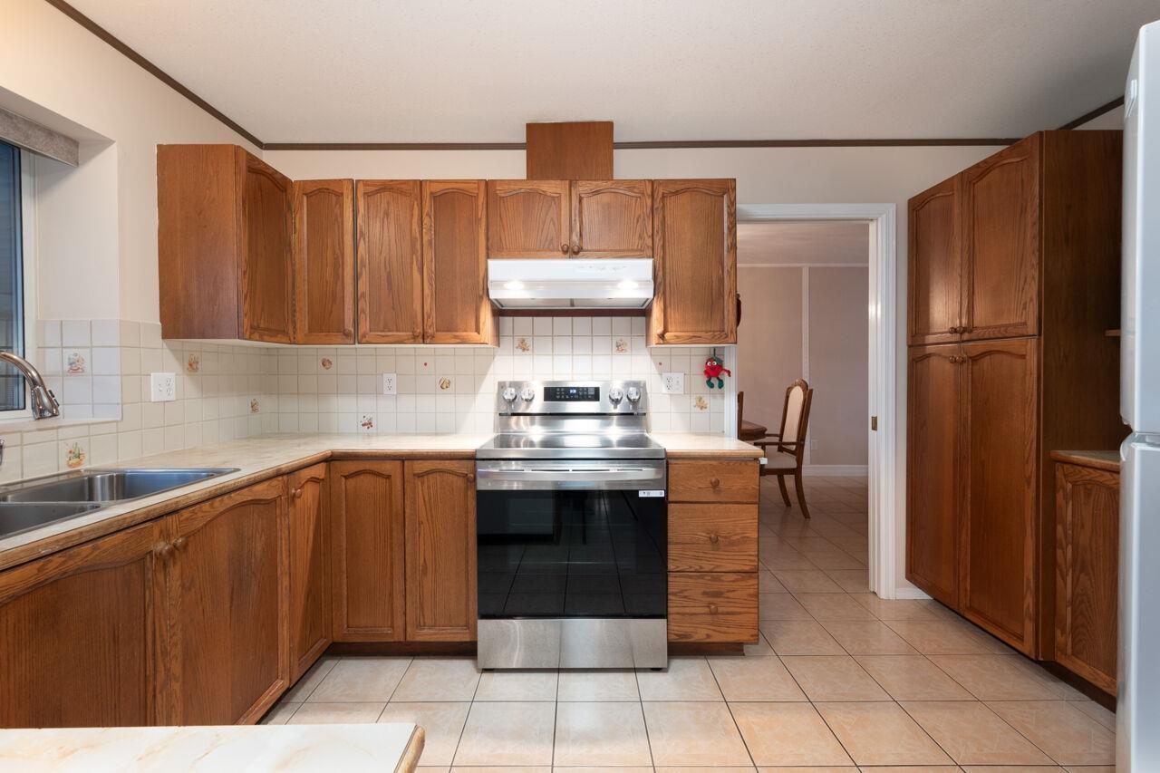 6081 185b Street, Surrey, British Columbia  V3S 7P6 - Photo 11 - R3083654