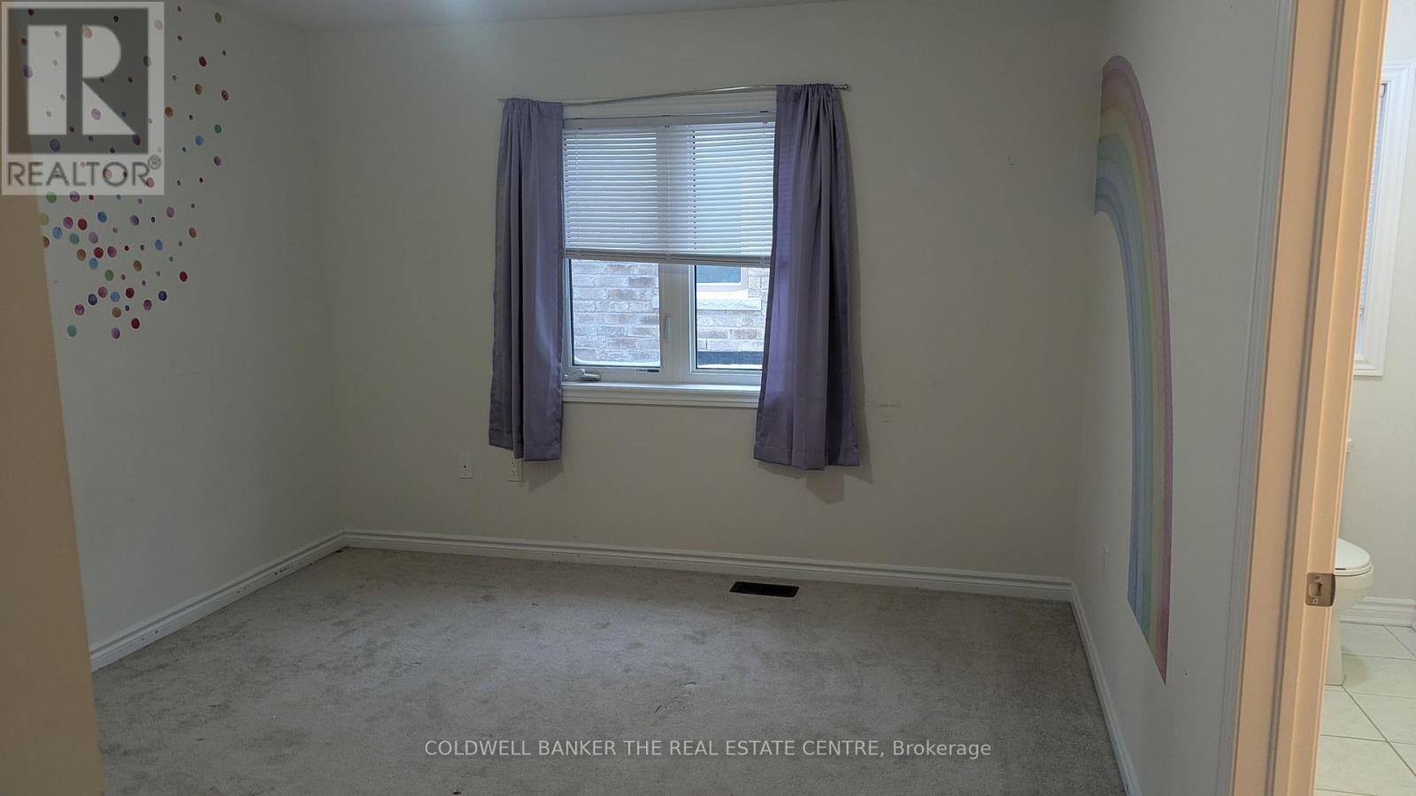 < - 1047 Barton Way, Innisfil, Ontario  L9S 0N5 - Photo 12 - N12613924