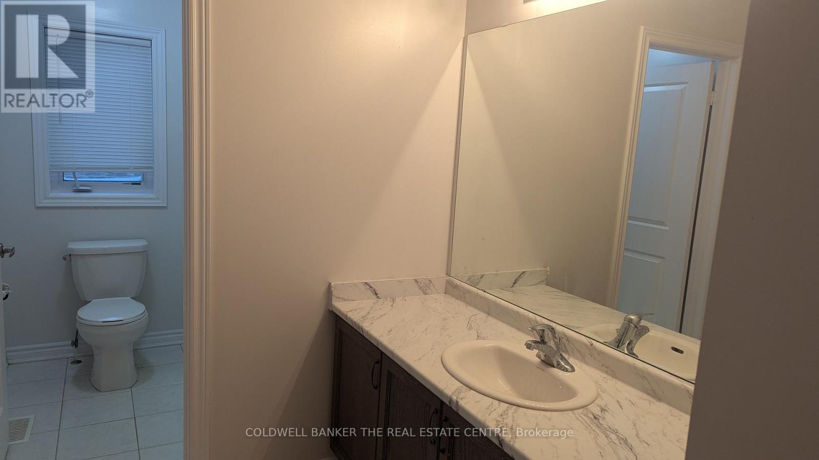 < - 1047 Barton Way, Innisfil, Ontario  L9S 0N5 - Photo 13 - N12613924