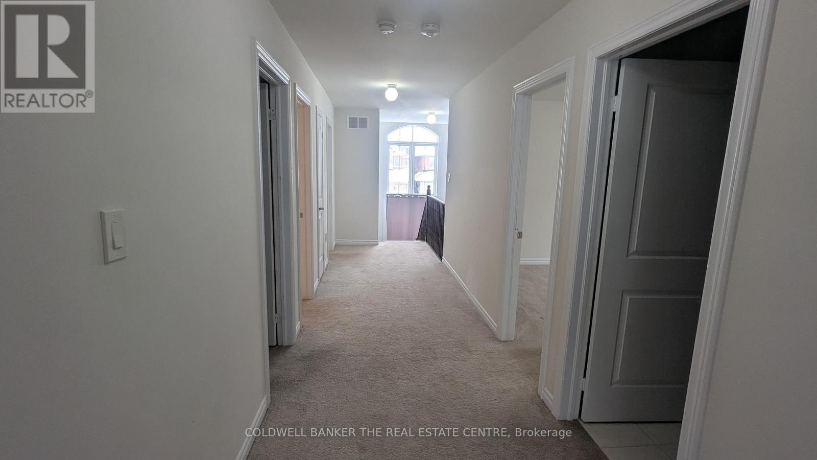 < - 1047 Barton Way, Innisfil, Ontario  L9S 0N5 - Photo 24 - N12613924