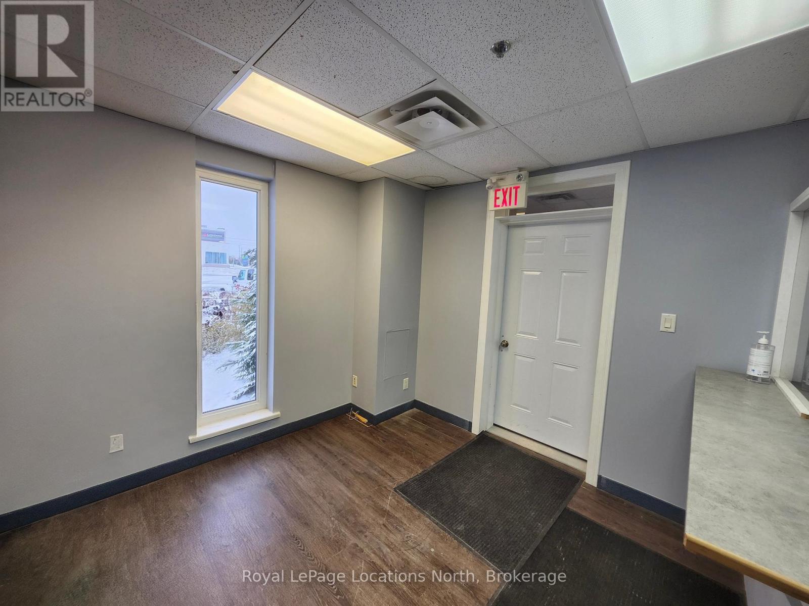 Unit 2 - 101 Pretty River Parkway S, Collingwood, Ontario  L9Y 4M8 - Photo 4 - S12732984