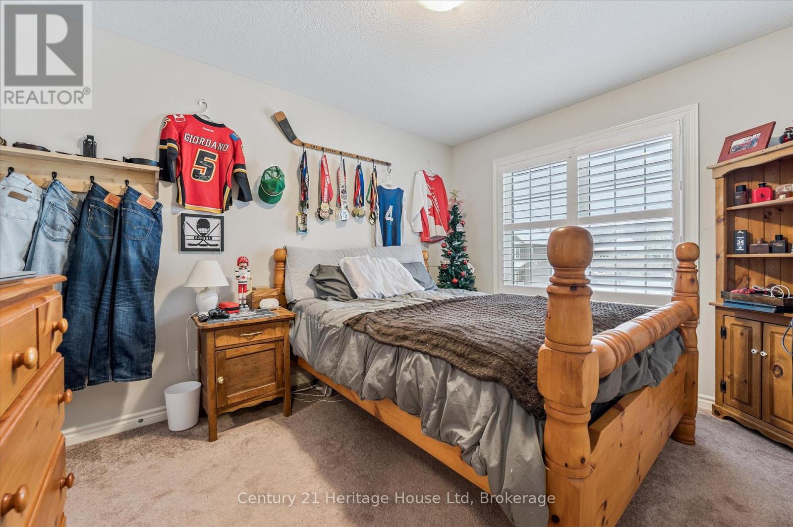 73 Courtney Street, Centre Wellington, Ontario N1M 0E5 - Photo 25 - X12732836