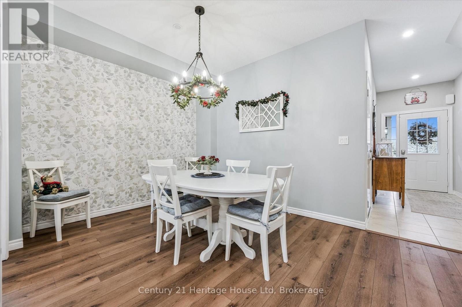 73 Courtney Street, Centre Wellington, Ontario N1M 0E5 - Photo 7 - X12732836