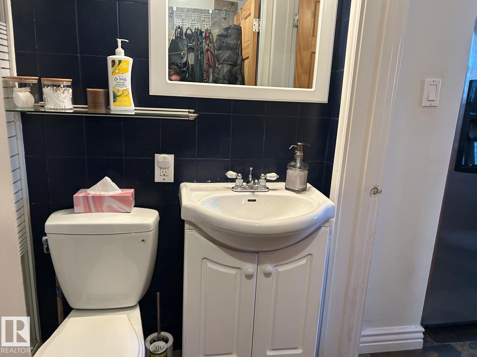 11406 96 St Nw, Edmonton, Alberta  T5G 1T4 - Photo 12 - E4470006