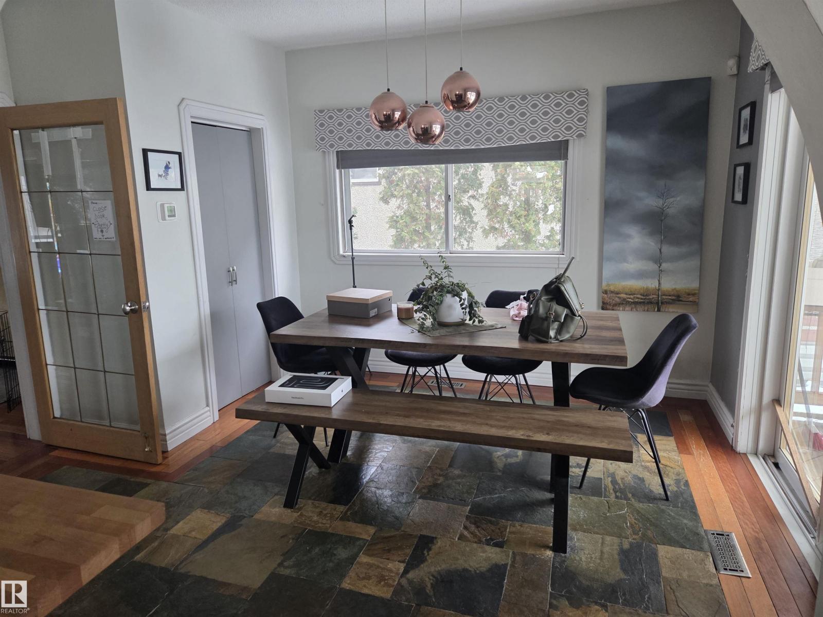 11406 96 St Nw, Edmonton, Alberta  T5G 1T4 - Photo 3 - E4470006