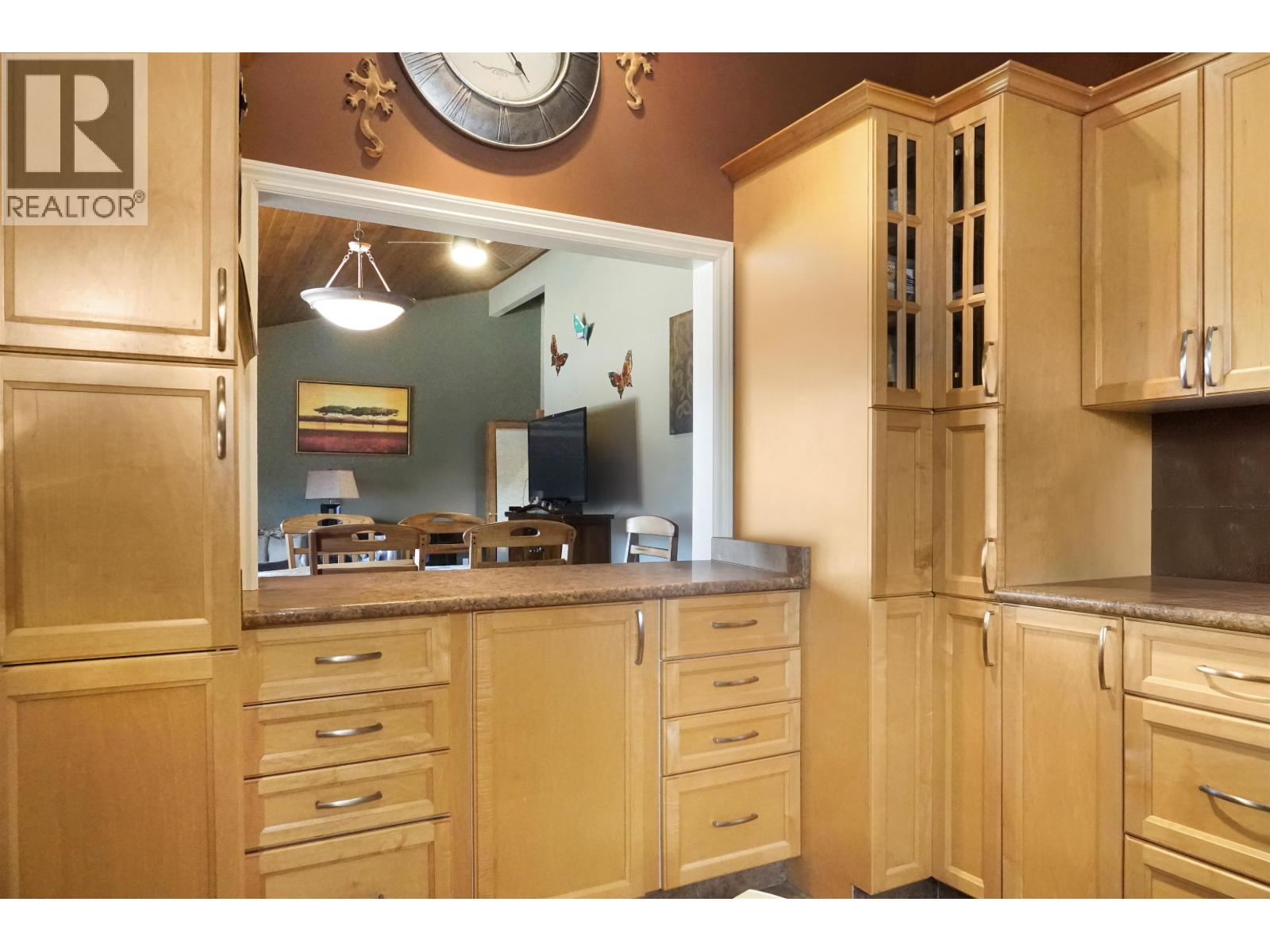 46 Charles Street, Kitimat, British Columbia  V8C 2J3 - Photo 4 - R3078864