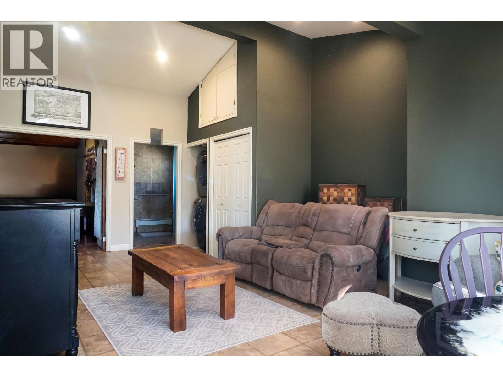 46 Charles Street, Kitimat, British Columbia  V8C 2J3 - Photo 12 - R3078864