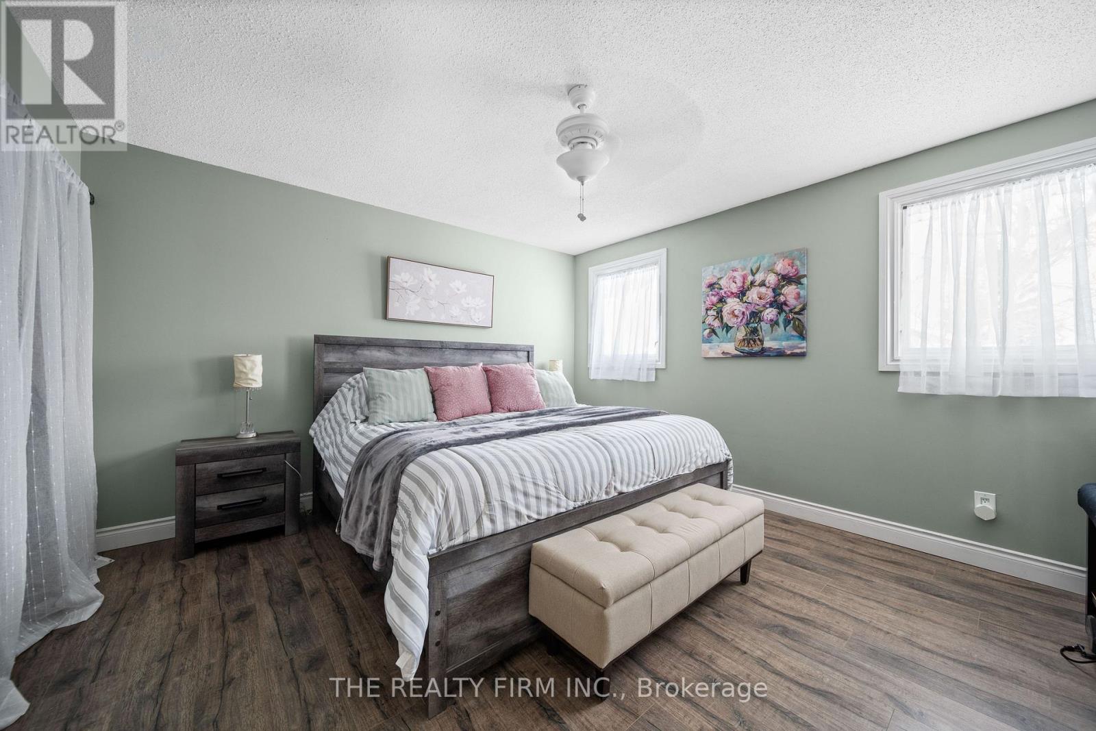 16 Classic Crescent, London East, Ontario  N5W 5T8 - Photo 19 - X12732838