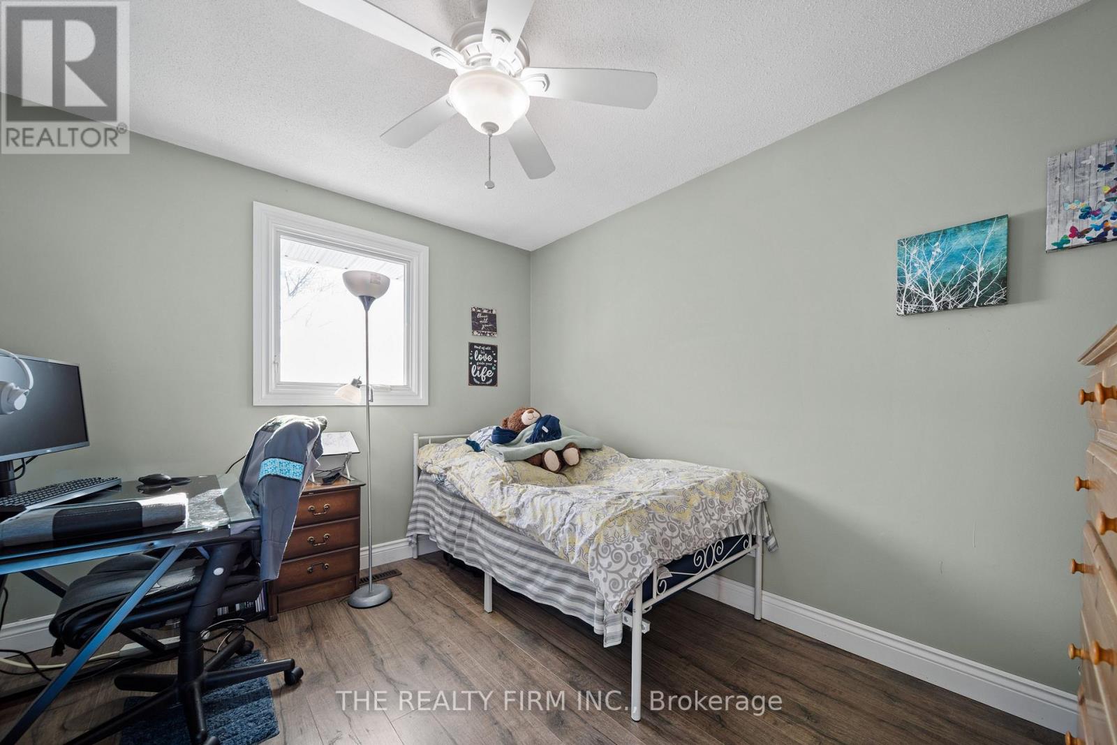 16 Classic Crescent, London East, Ontario  N5W 5T8 - Photo 21 - X12732838