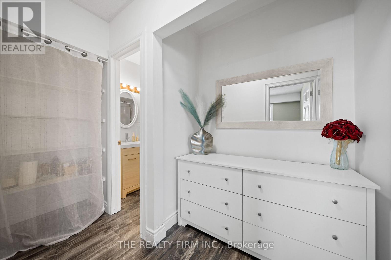 16 Classic Crescent, London East, Ontario  N5W 5T8 - Photo 29 - X12732838