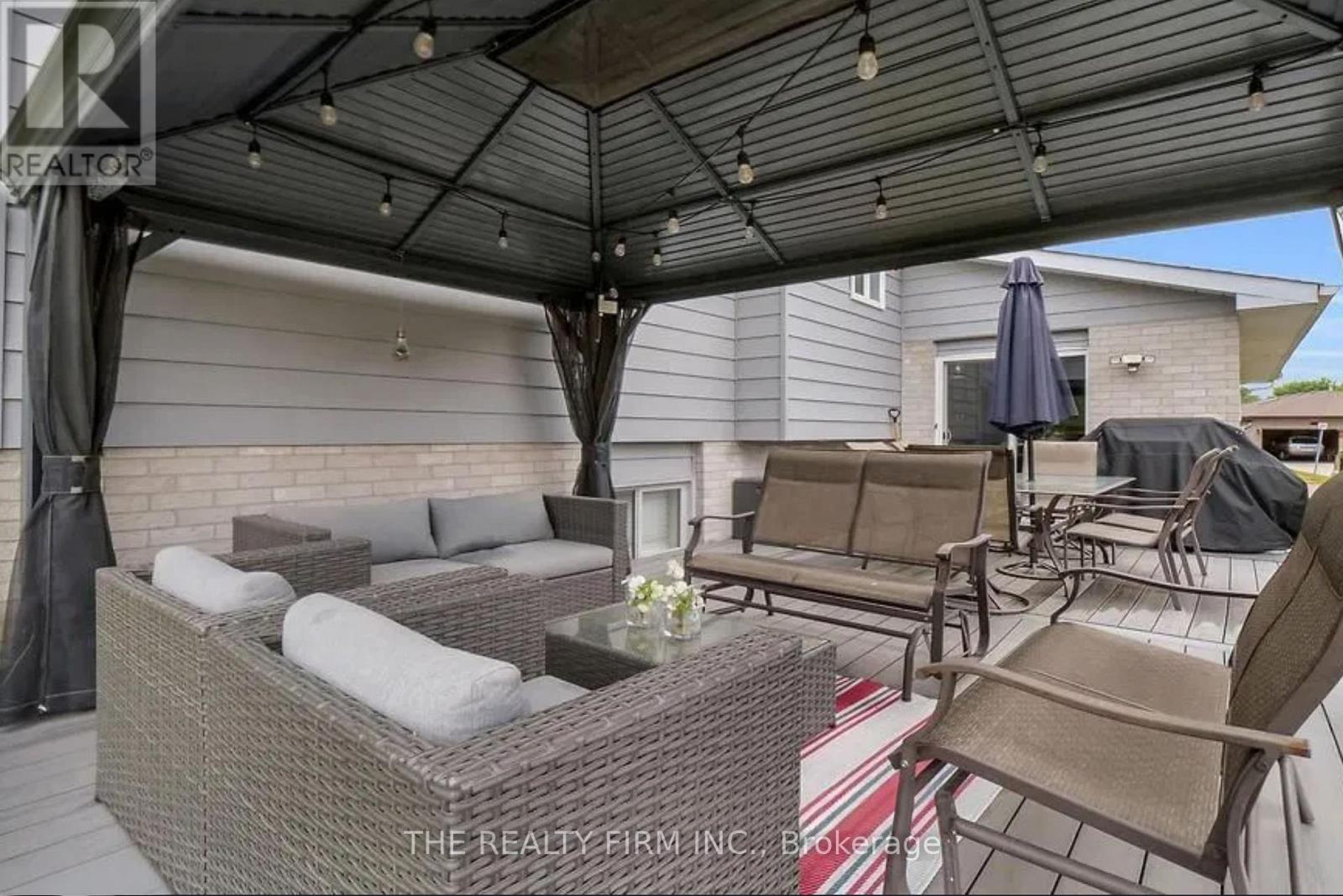 16 Classic Crescent, London East, Ontario  N5W 5T8 - Photo 37 - X12732838