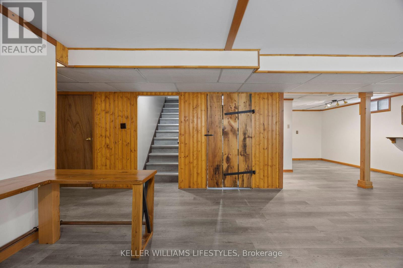 8 East Williams Street, North Middlesex, Ontario  N0M 1A0 - Photo 28 - X12732950