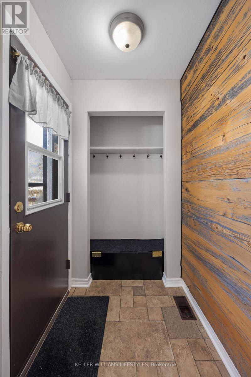 8 East Williams Street, North Middlesex, Ontario  N0M 1A0 - Photo 32 - X12732950