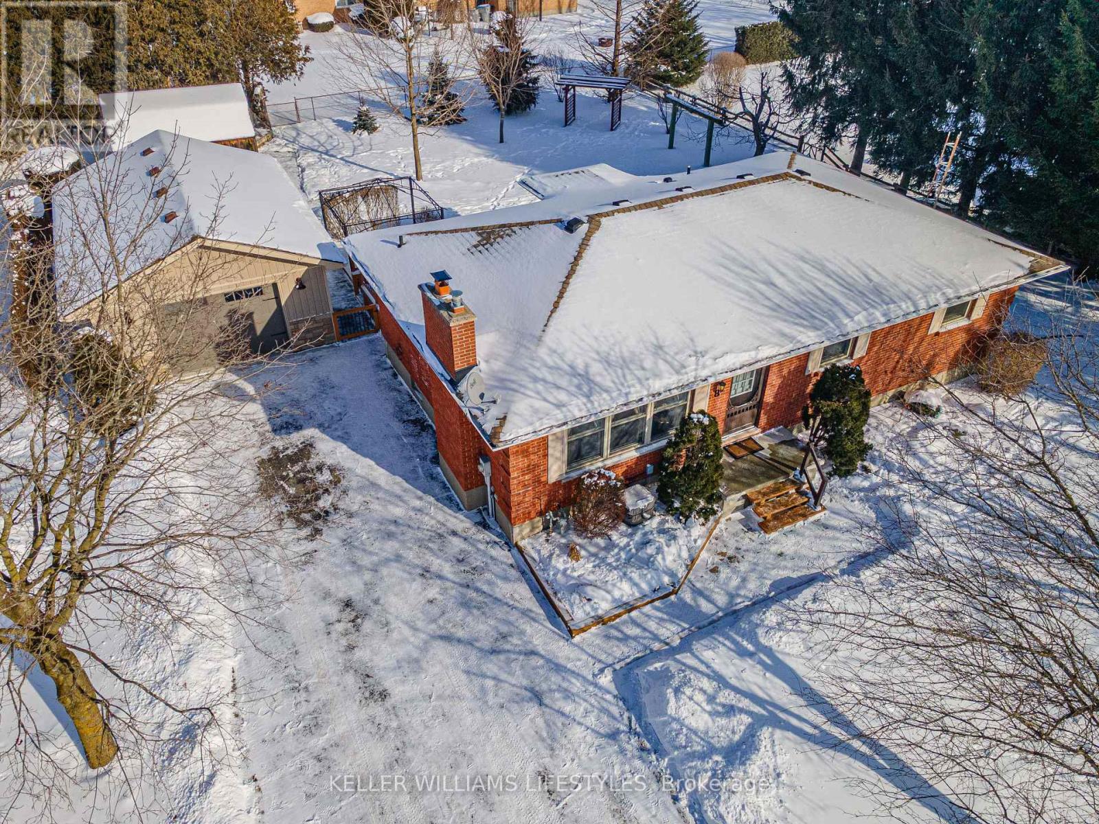 8 East Williams Street, North Middlesex, Ontario  N0M 1A0 - Photo 41 - X12732950