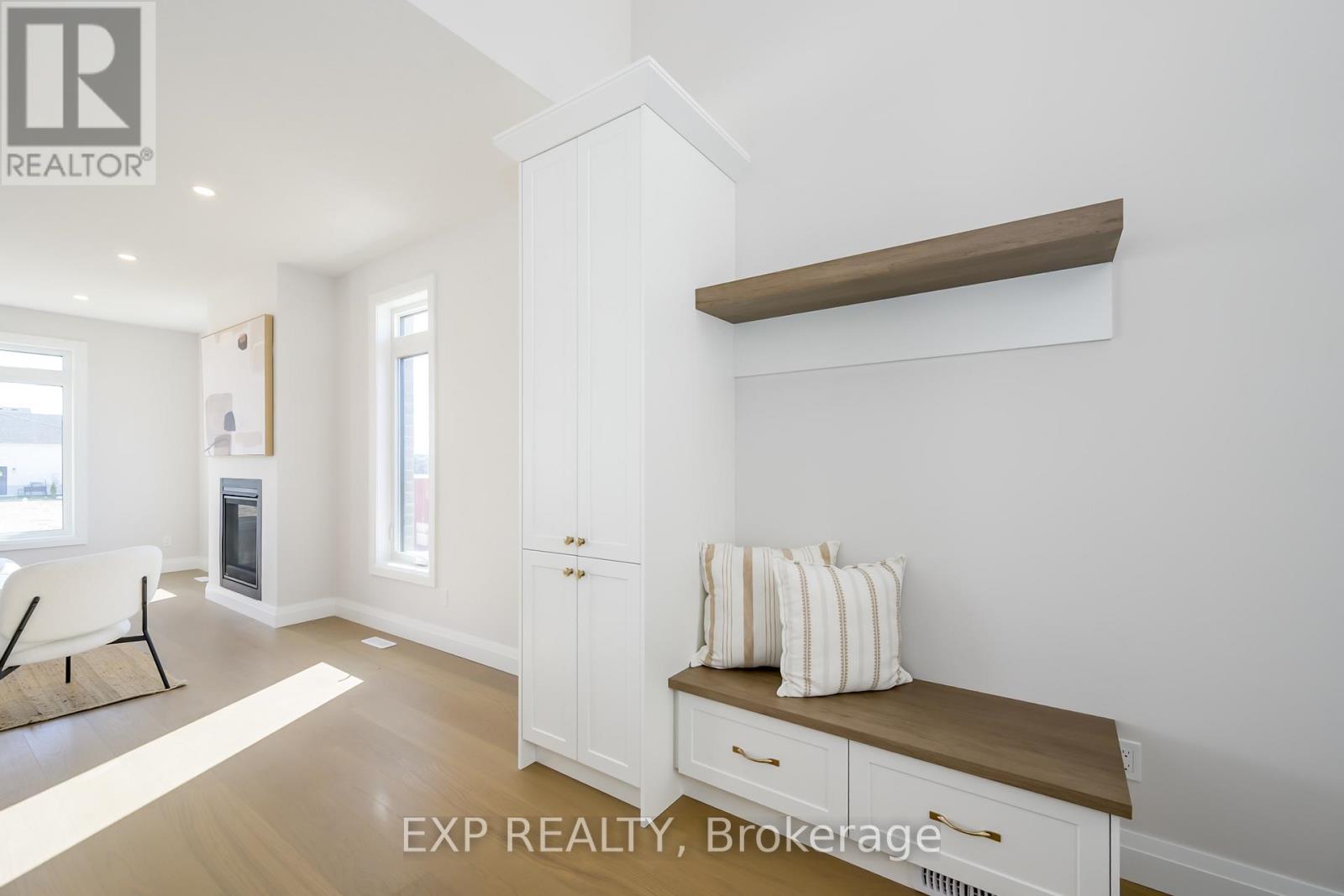 75 Allister Drive, Middlesex Centre, Ontario  N0L 1R0 - Photo 2 - X12732968