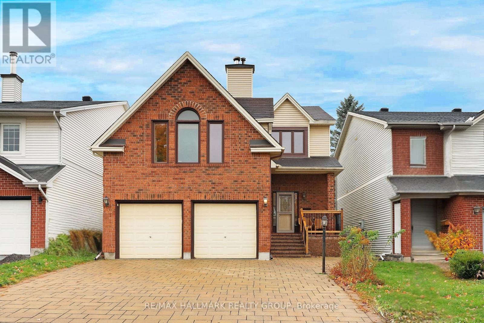 6 ROBINA AVENUE, Ottawa, Ontario