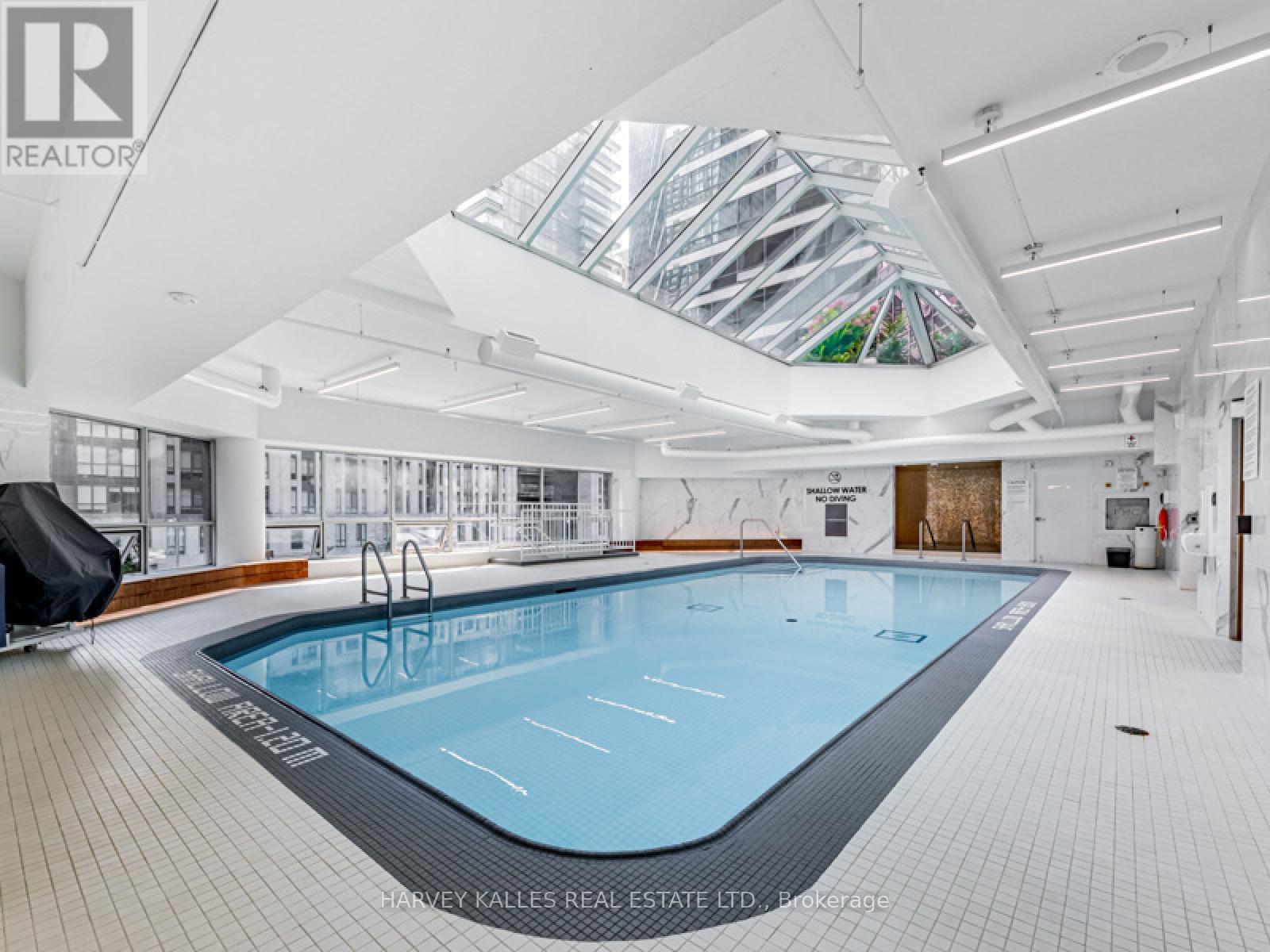 602 - 1001 Bay Street, Toronto, Ontario  M5S 3A6 - Photo 22 - C12732680