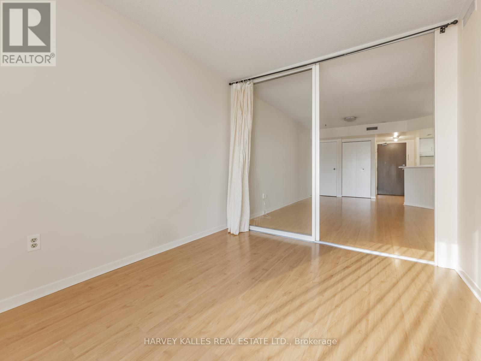 602 - 1001 Bay Street, Toronto, Ontario  M5S 3A6 - Photo 15 - C12732680
