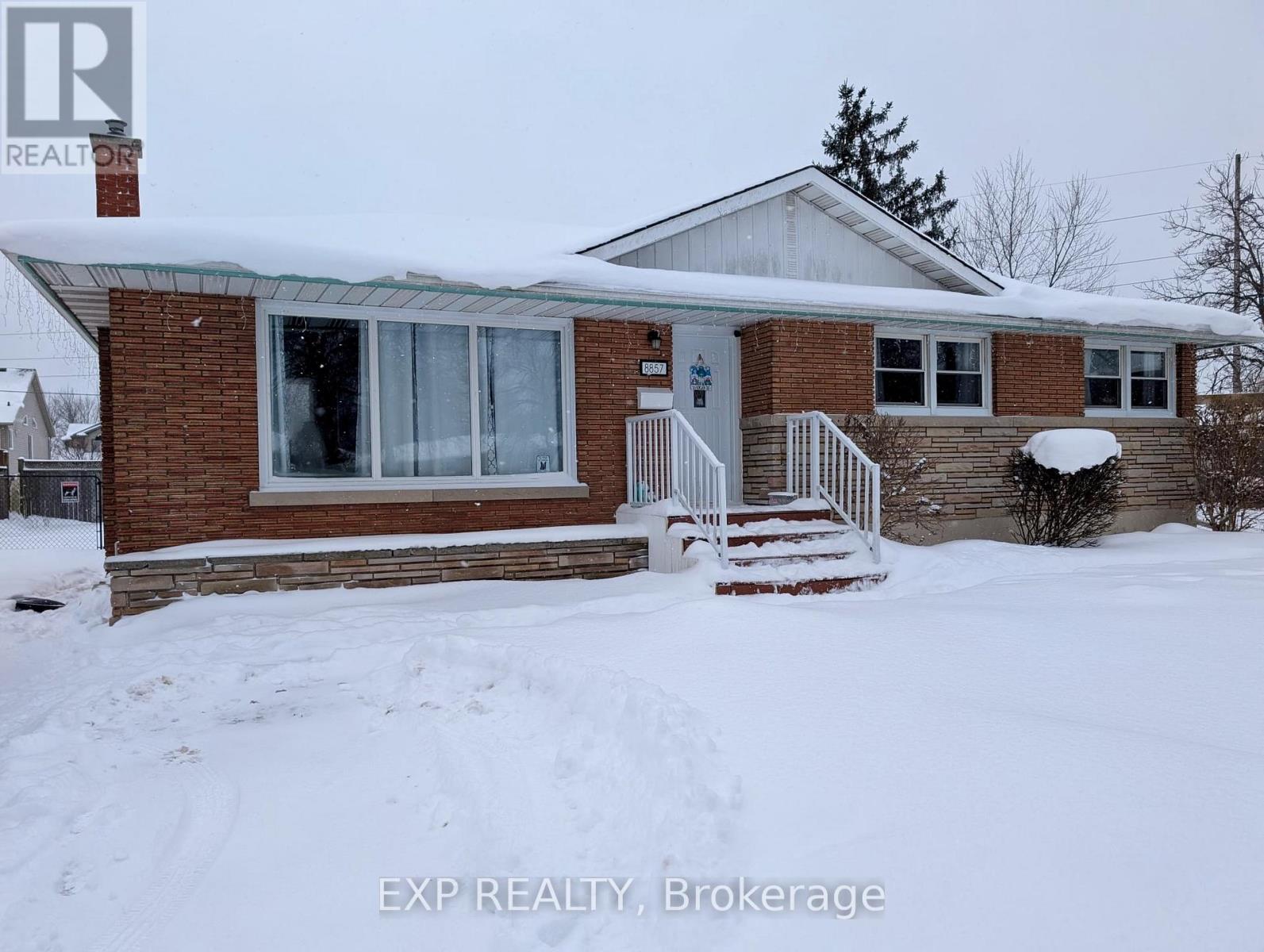8857 BANTING AVENUE, Niagara Falls, Ontario