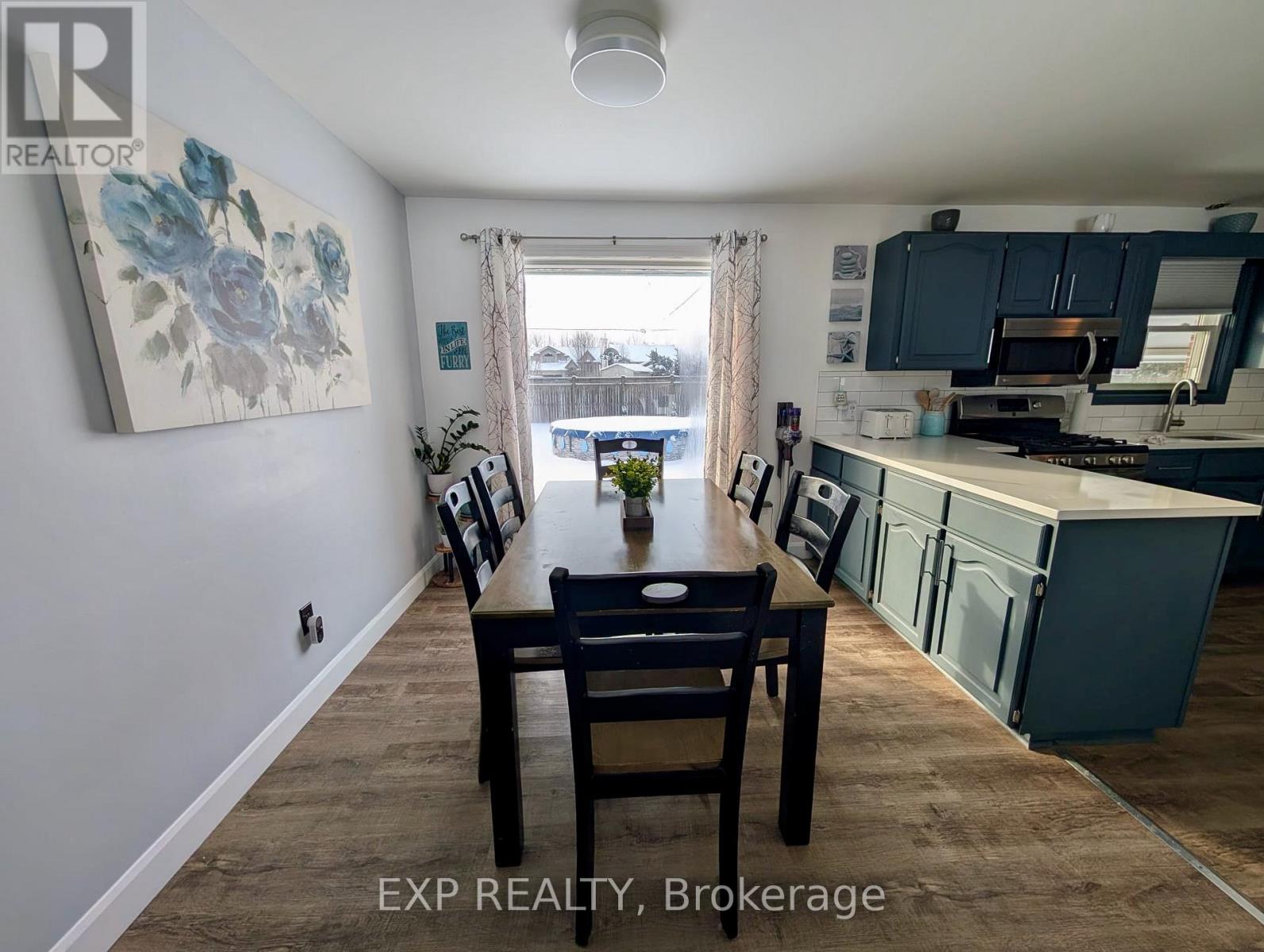 8857 Banting Avenue, Niagara Falls, Ontario  L2G 7A1 - Photo 3 - X12732882