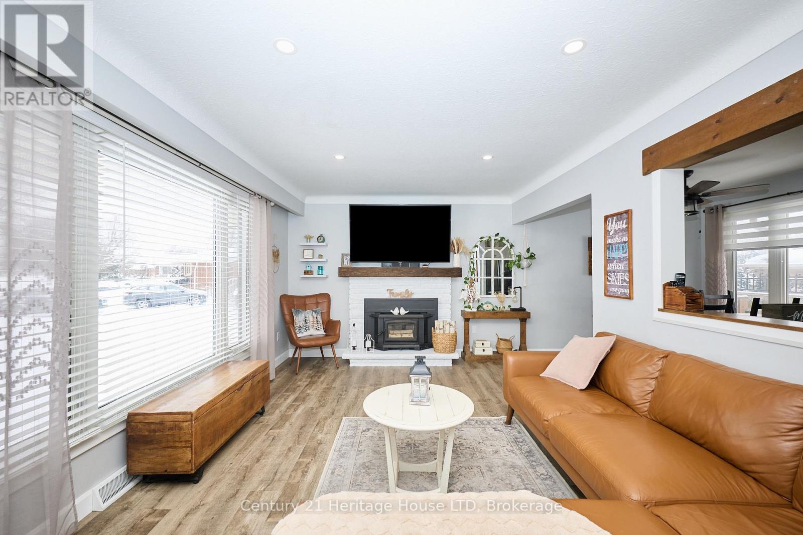 8845 Banting Avenue, Niagara Falls, Ontario  L2G 7A1 - Photo 2 - X12732946