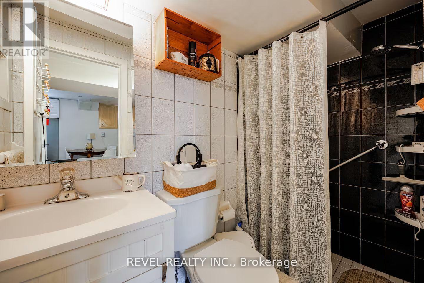 16 A Denison Bsmt Avenue, Toronto, Ontario  M5T 2M5 - Photo 14 - C12715050