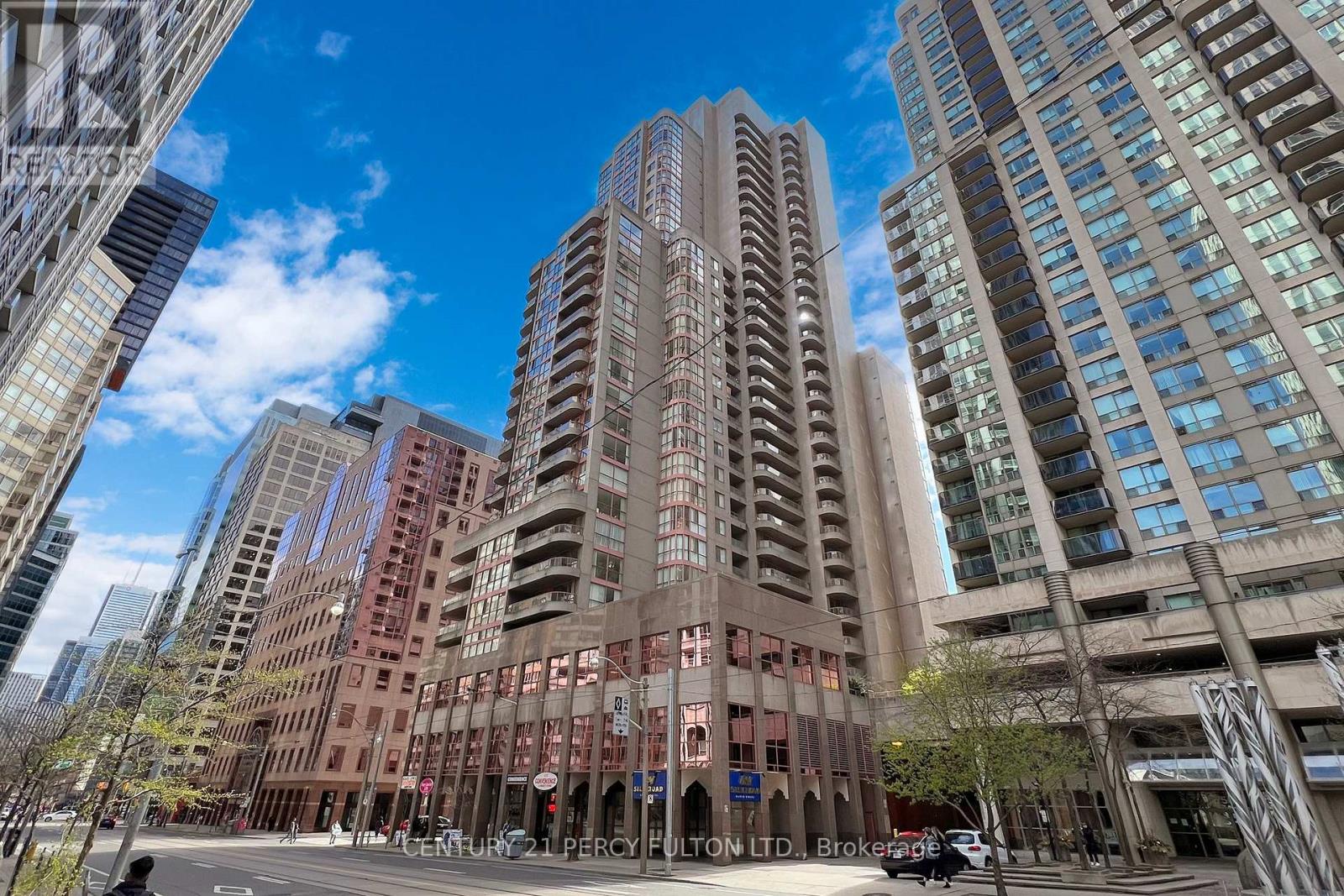 703 - 736 Bay Street, Toronto, Ontario  M5G 2M4 - Photo 3 - C12732852