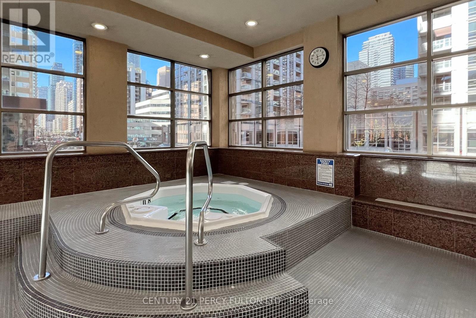 703 - 736 Bay Street, Toronto, Ontario  M5G 2M4 - Photo 41 - C12732852