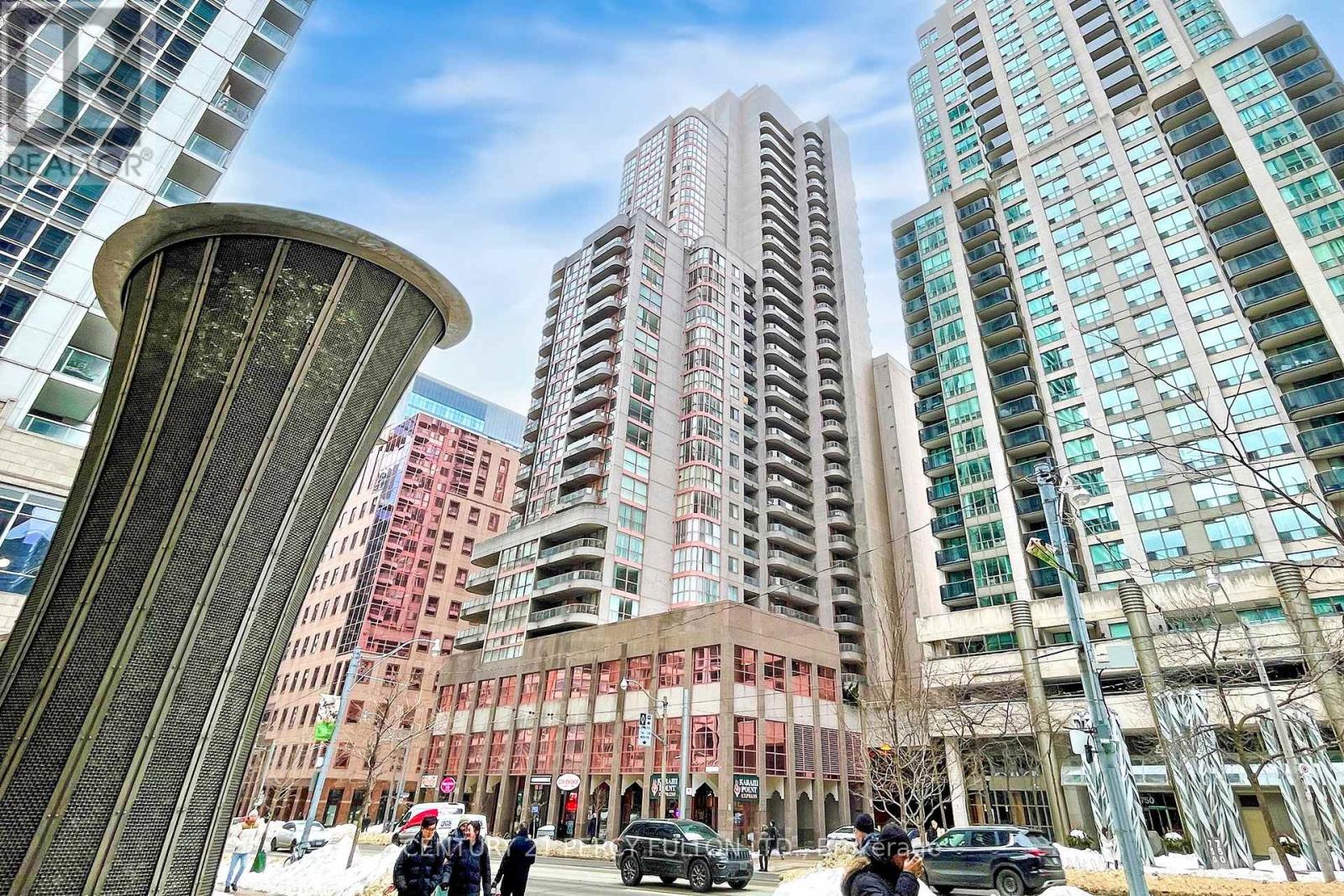 703 - 736 Bay Street, Toronto, Ontario  M5G 2M4 - Photo 5 - C12732852